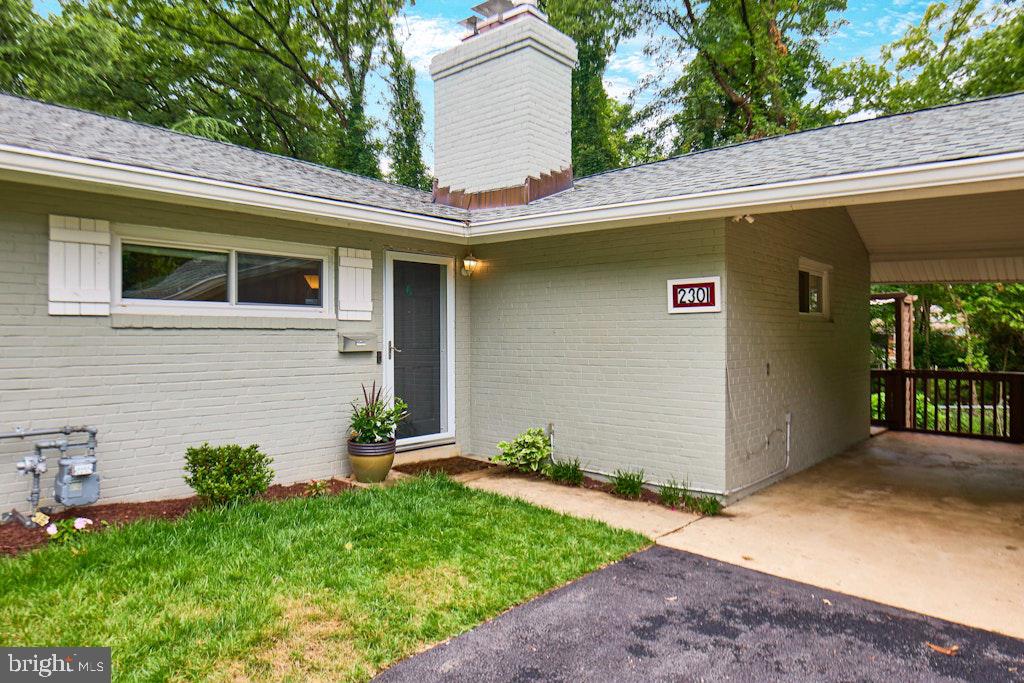2301 N TRACY ST, ALEXANDRIA, Virginia 22311, 3 Bedrooms Bedrooms, ,2 BathroomsBathrooms,Residential,For sale,2301 N TRACY ST,VAAX2046364 MLS # VAAX2046364