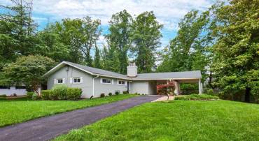 2301 N TRACY ST, ALEXANDRIA, Virginia 22311, 3 Bedrooms Bedrooms, ,2 BathroomsBathrooms,Residential,For sale,2301 N TRACY ST,VAAX2046364 MLS # VAAX2046364