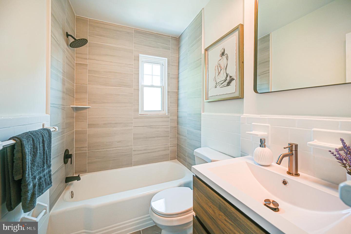 812 CRITTENDEN ST NE, WASHINGTON, District Of Columbia 20017, 3 Bedrooms Bedrooms, ,2 BathroomsBathrooms,Residential,For sale,812 CRITTENDEN ST NE,DCDC2205178 MLS # DCDC2205178