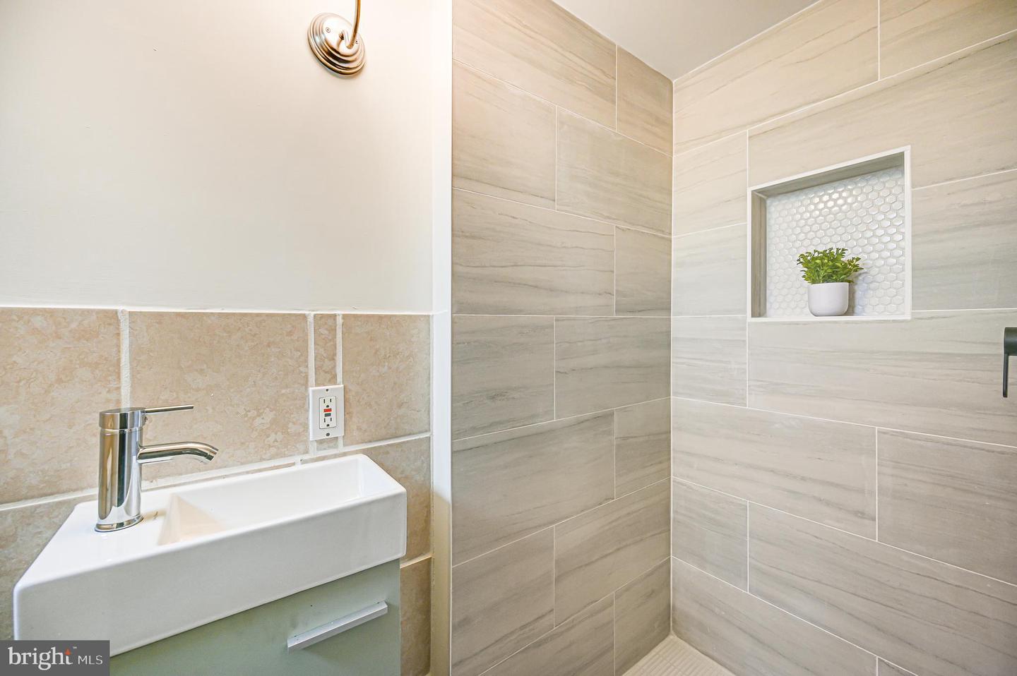 812 CRITTENDEN ST NE, WASHINGTON, District Of Columbia 20017, 3 Bedrooms Bedrooms, ,2 BathroomsBathrooms,Residential,For sale,812 CRITTENDEN ST NE,DCDC2205178 MLS # DCDC2205178