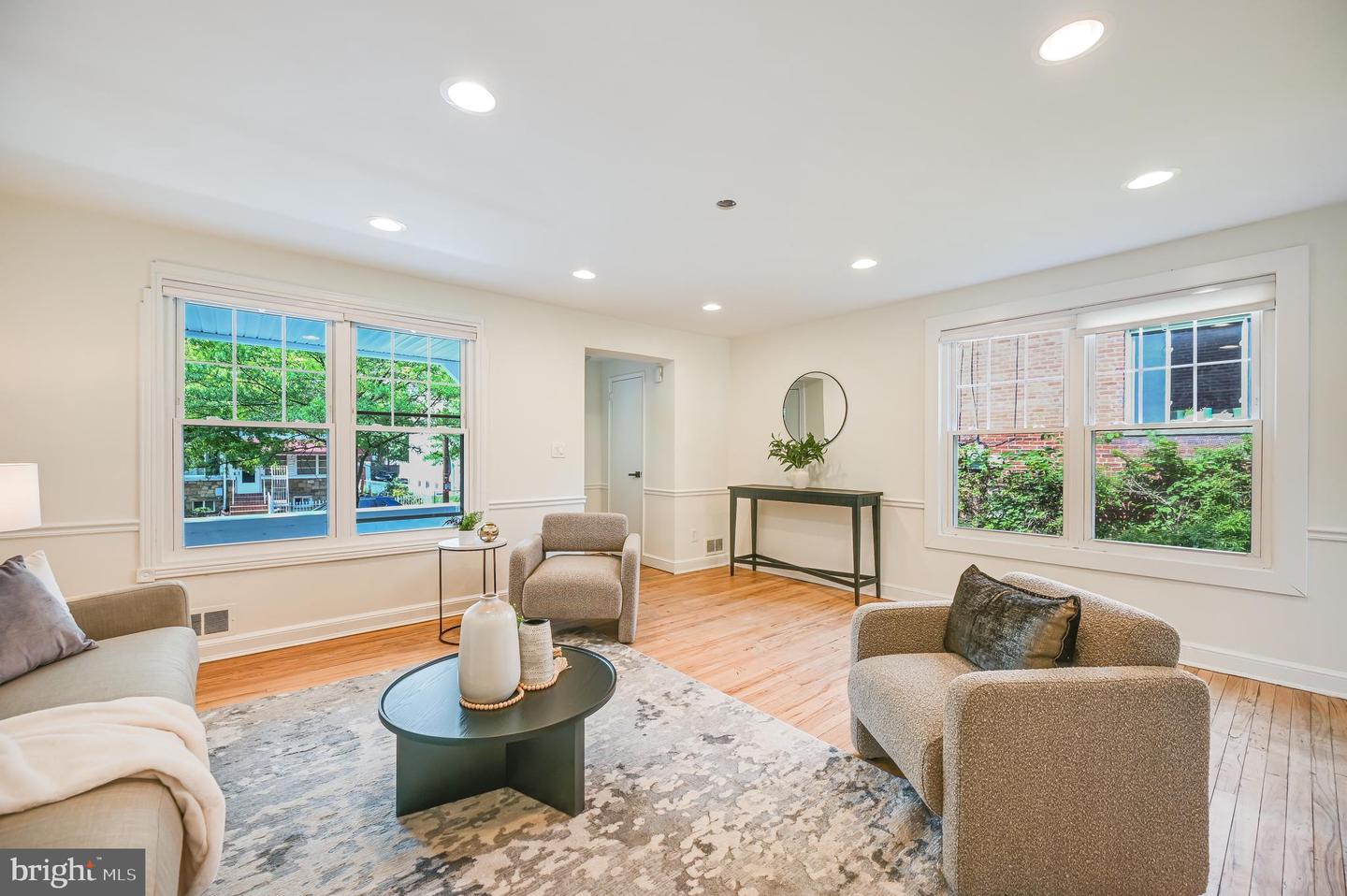 812 CRITTENDEN ST NE, WASHINGTON, District Of Columbia 20017, 3 Bedrooms Bedrooms, ,2 BathroomsBathrooms,Residential,For sale,812 CRITTENDEN ST NE,DCDC2205178 MLS # DCDC2205178
