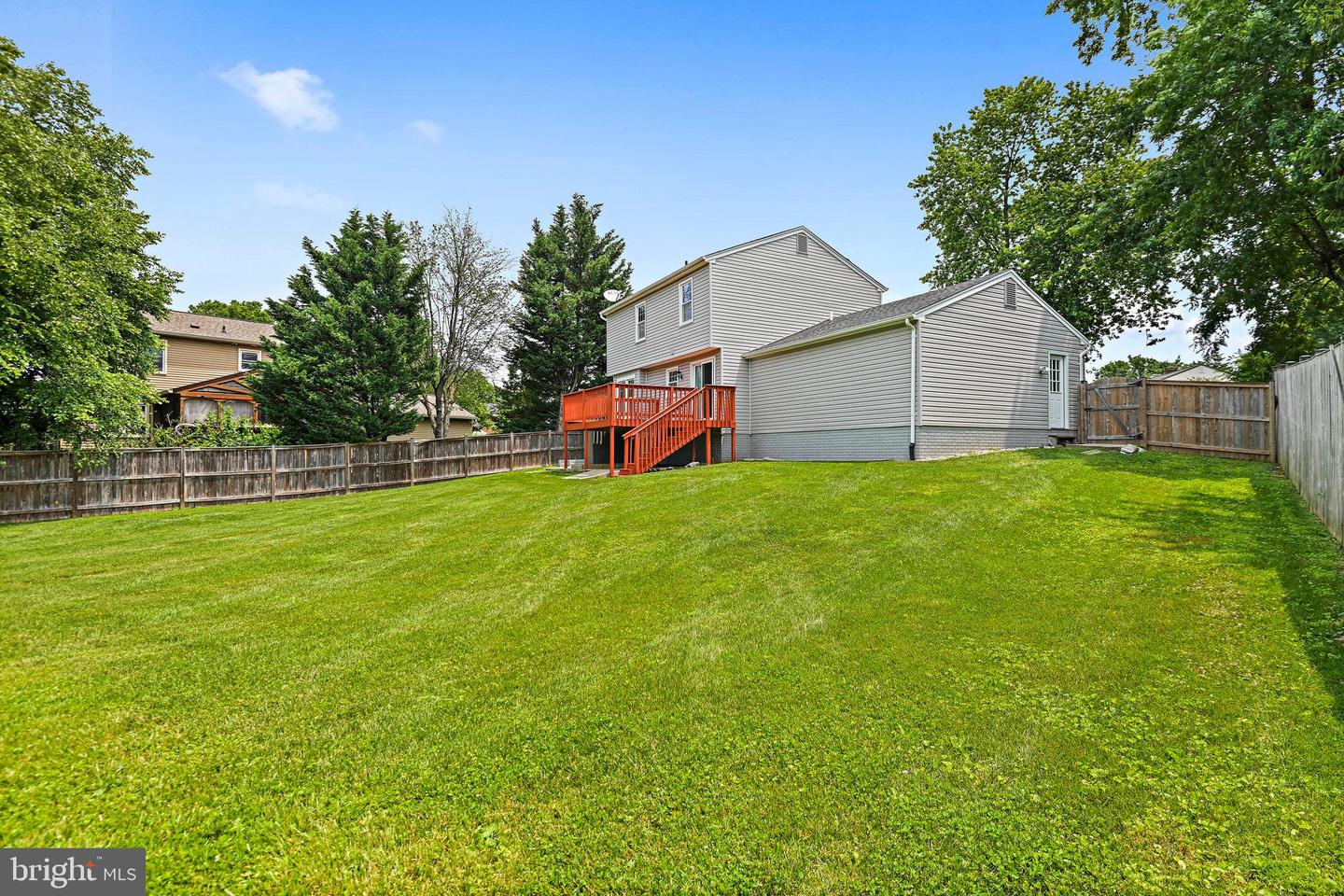 1105 TRAPPER CREST CT, HERNDON, Virginia 20170, 3 Bedrooms Bedrooms, ,3 BathroomsBathrooms,Residential,For sale,1105 TRAPPER CREST CT,VAFX2246892 MLS # VAFX2246892