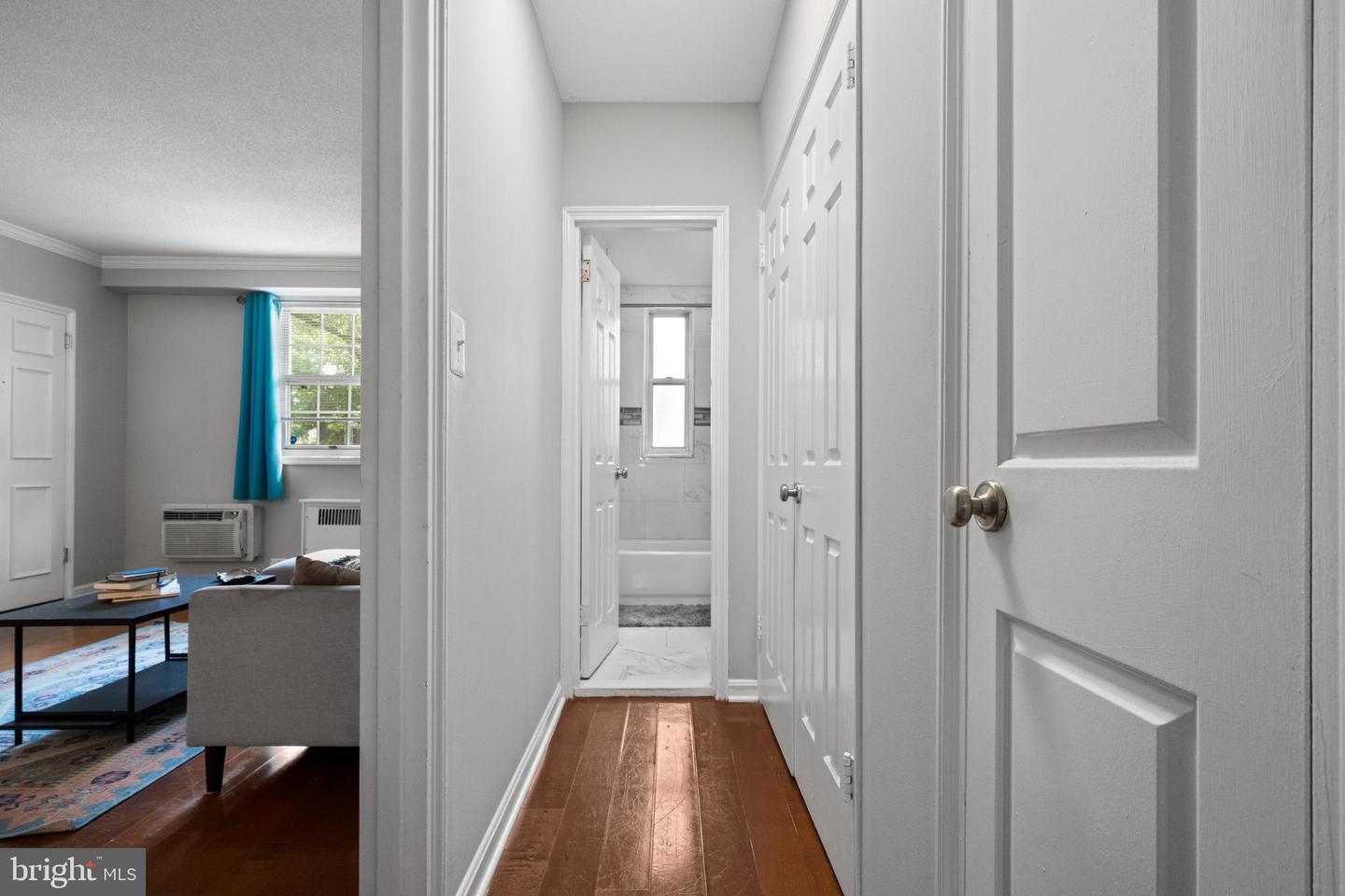 229 N GEORGE MASON DR #229-1, ARLINGTON, Virginia 22203, 1 Bedroom Bedrooms, ,1 BathroomBathrooms,Residential,For sale,229 N GEORGE MASON DR #229-1,VAAR2059068 MLS # VAAR2059068