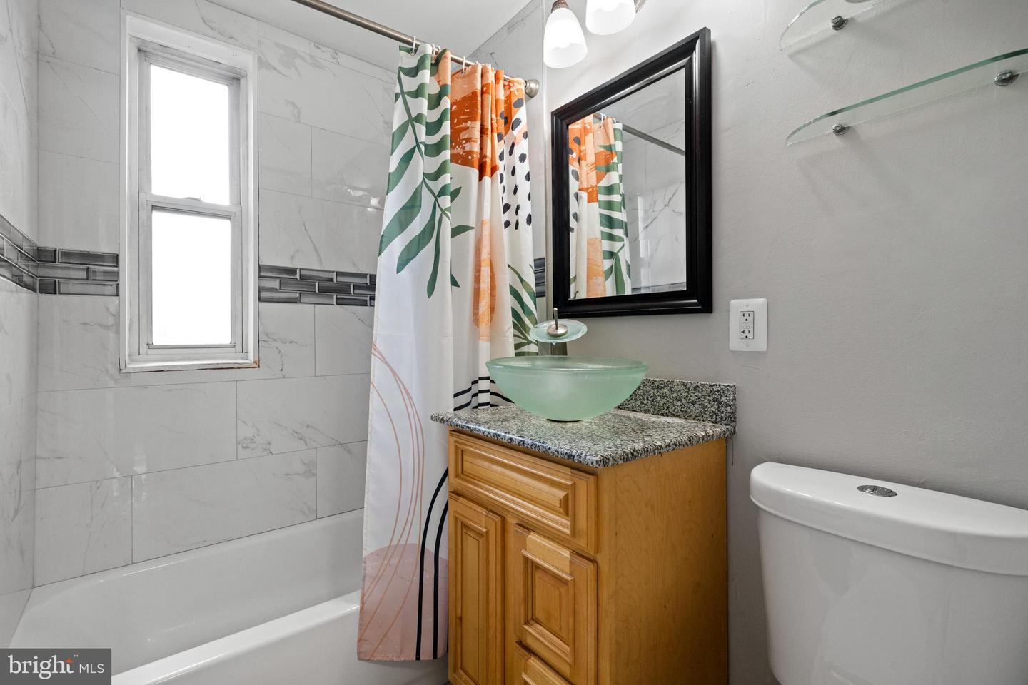 229 N GEORGE MASON DR #229-1, ARLINGTON, Virginia 22203, 1 Bedroom Bedrooms, ,1 BathroomBathrooms,Residential,For sale,229 N GEORGE MASON DR #229-1,VAAR2059068 MLS # VAAR2059068