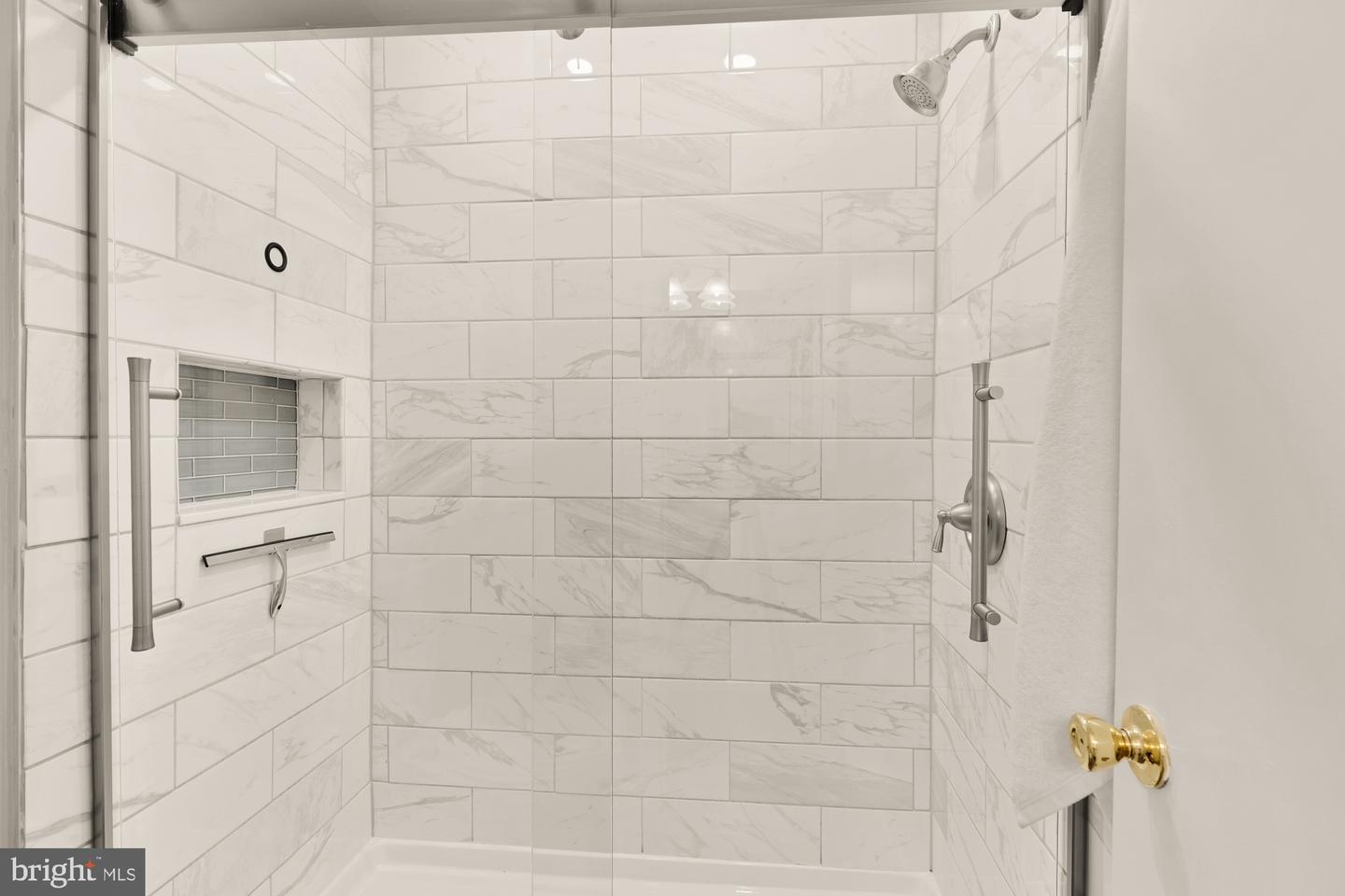 6207 COOL VALLEY CT, ALEXANDRIA, Virginia 22310, 3 Bedrooms Bedrooms, ,2 BathroomsBathrooms,Residential,For sale,6207 COOL VALLEY CT,VAFX2246906 MLS # VAFX2246906