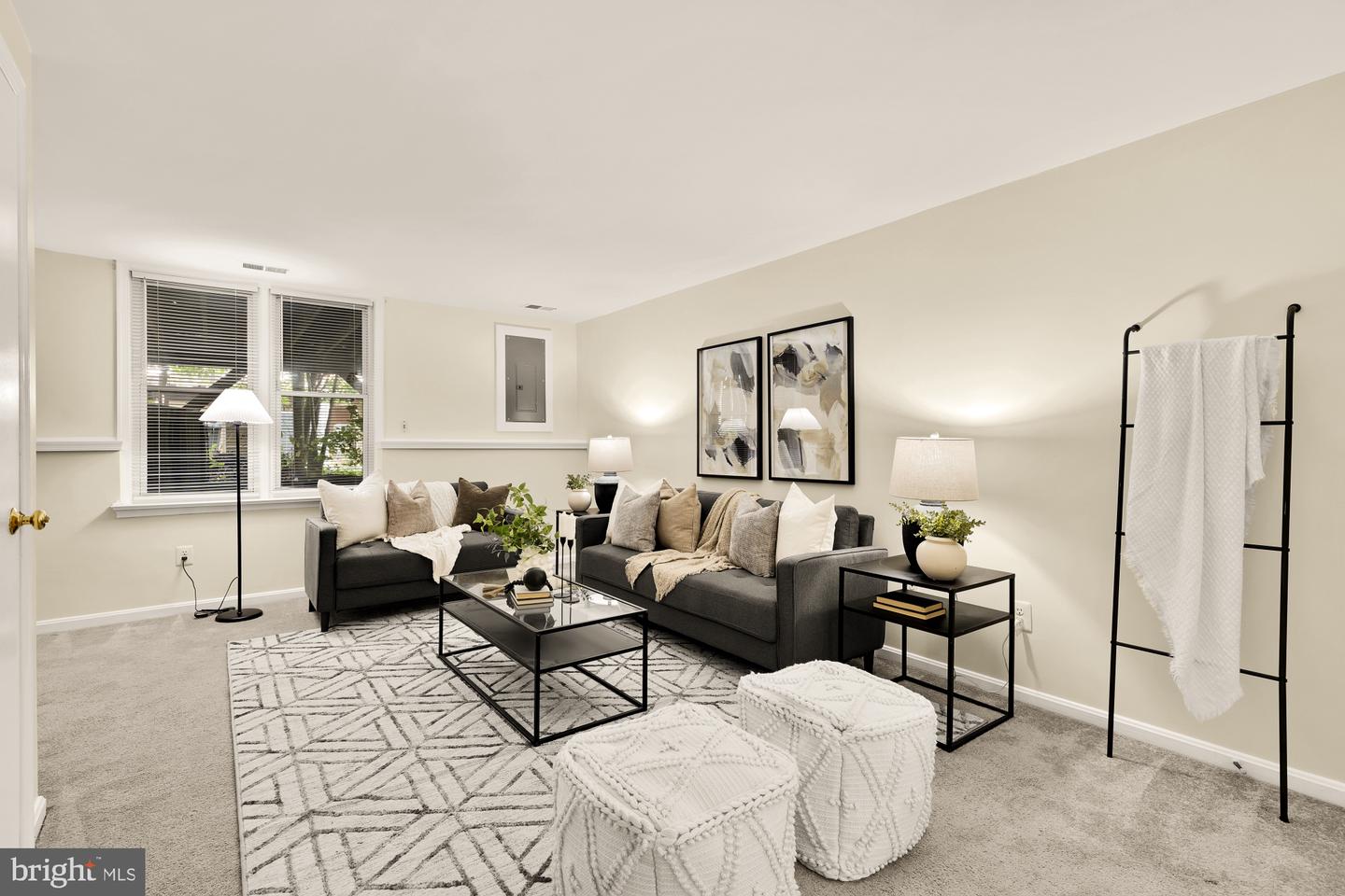 6207 COOL VALLEY CT, ALEXANDRIA, Virginia 22310, 3 Bedrooms Bedrooms, ,2 BathroomsBathrooms,Residential,For sale,6207 COOL VALLEY CT,VAFX2246906 MLS # VAFX2246906