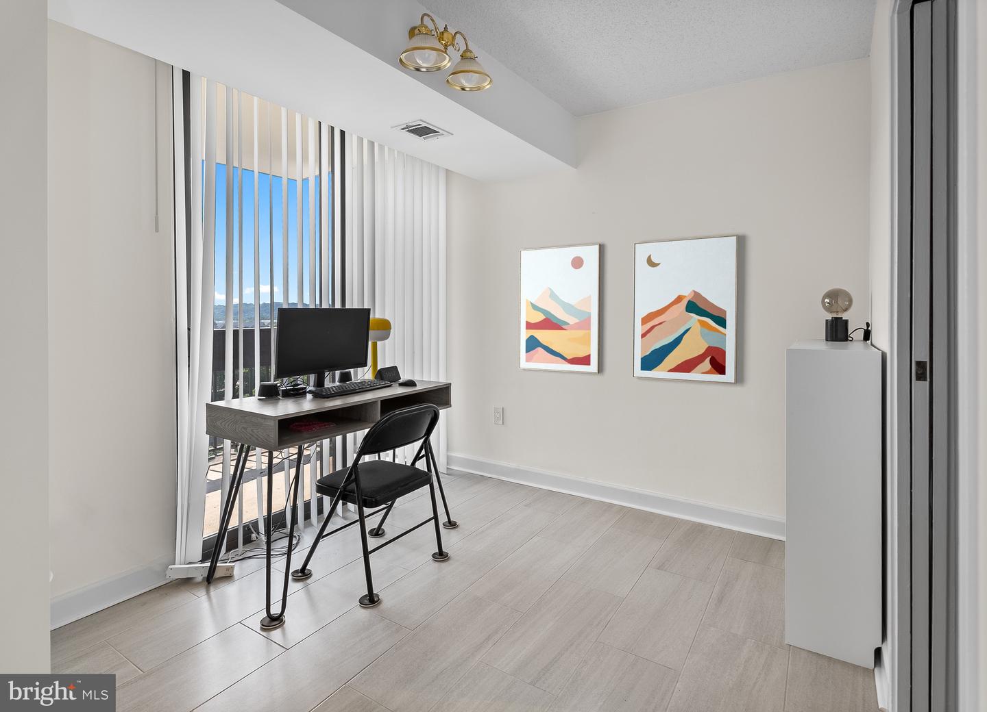 5300 HOLMES RUN PKWY #914, ALEXANDRIA, Virginia 22304, 3 Bedrooms Bedrooms, ,2 BathroomsBathrooms,Residential,For sale,5300 HOLMES RUN PKWY #914,VAAX2046432 MLS # VAAX2046432