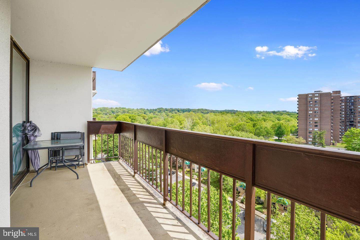 5300 HOLMES RUN PKWY #914, ALEXANDRIA, Virginia 22304, 3 Bedrooms Bedrooms, ,2 BathroomsBathrooms,Residential,For sale,5300 HOLMES RUN PKWY #914,VAAX2046432 MLS # VAAX2046432