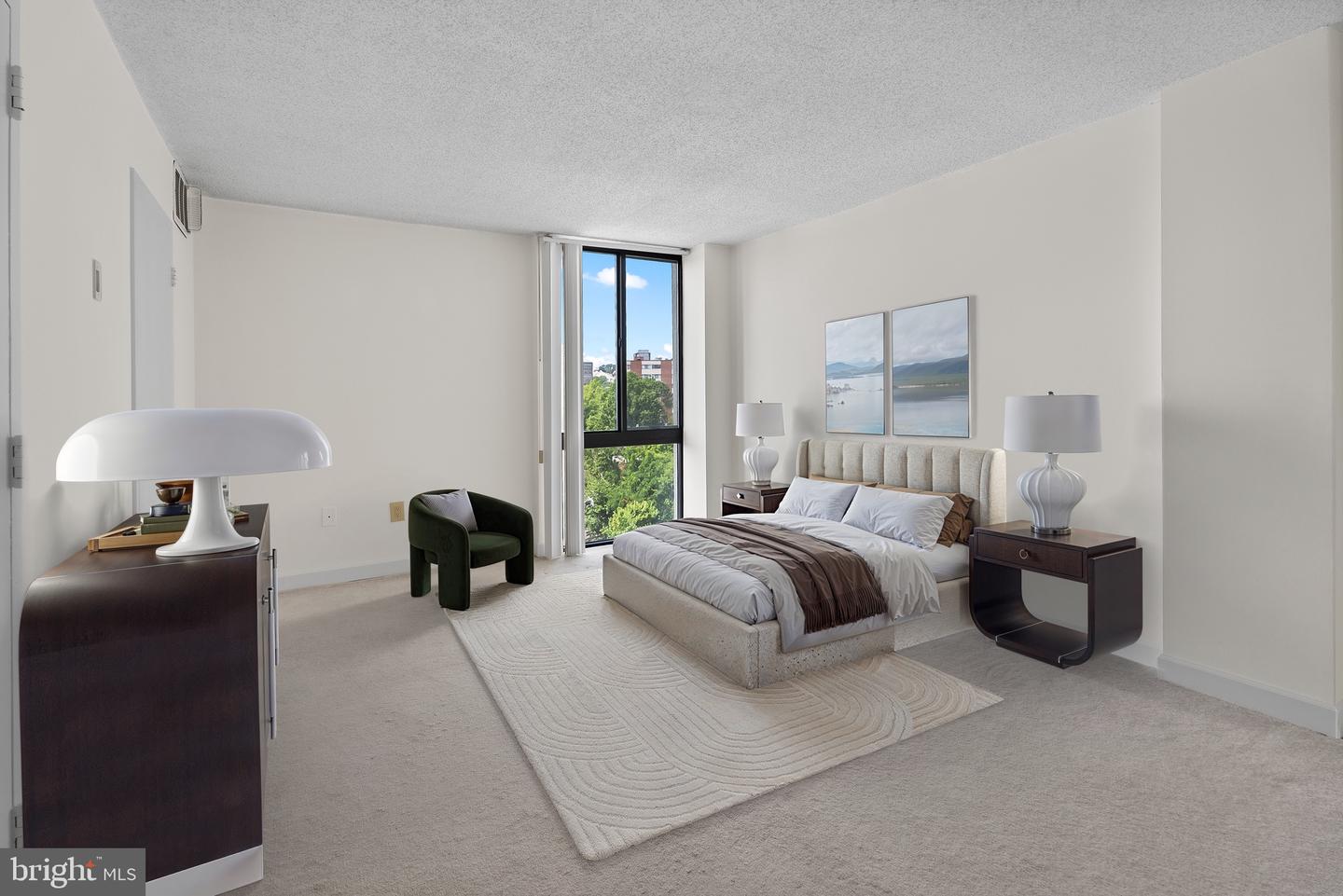 5300 HOLMES RUN PKWY #914, ALEXANDRIA, Virginia 22304, 3 Bedrooms Bedrooms, ,2 BathroomsBathrooms,Residential,For sale,5300 HOLMES RUN PKWY #914,VAAX2046432 MLS # VAAX2046432