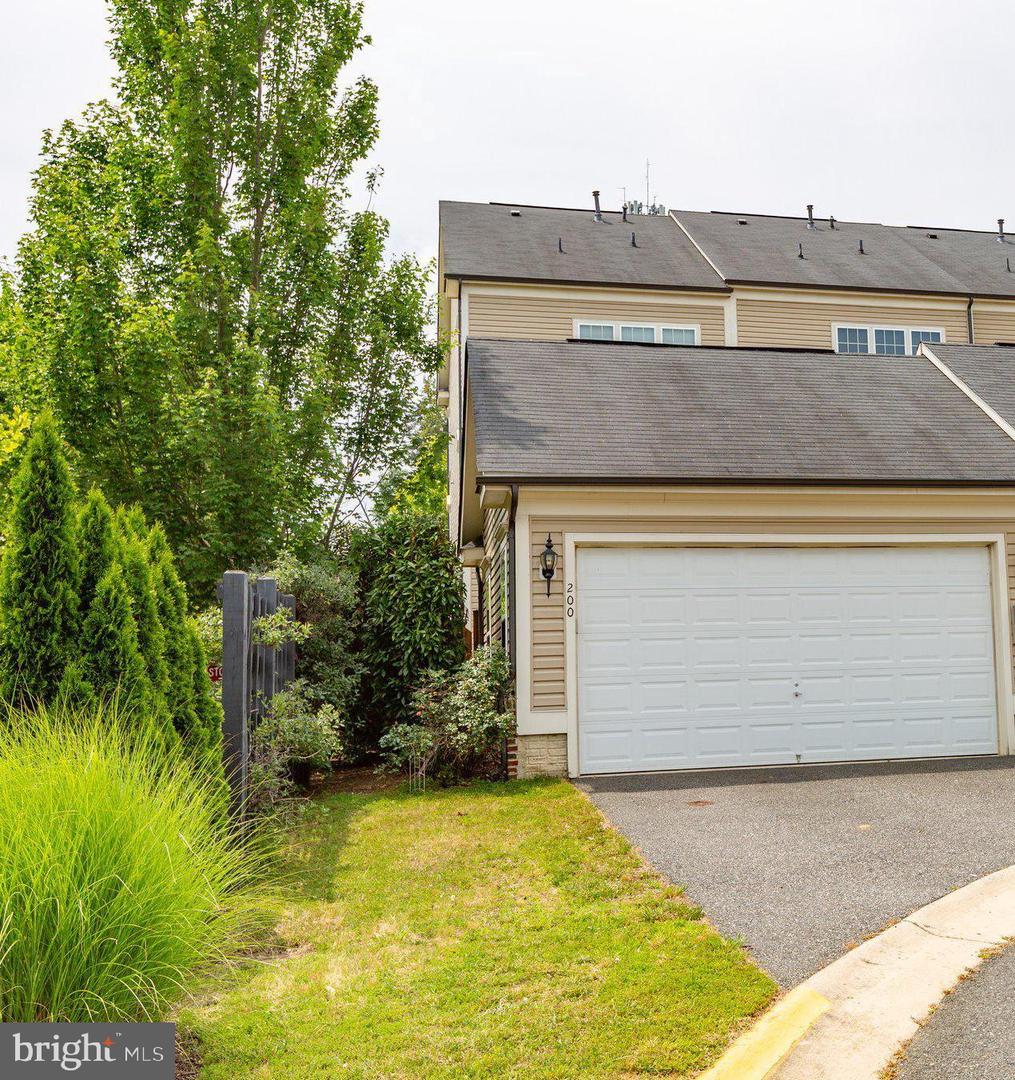 200 SHIELDS RD, STAFFORD, Virginia 22554, 3 Bedrooms Bedrooms, ,2 BathroomsBathrooms,Residential,For sale,200 SHIELDS RD,VAST2039738 MLS # VAST2039738