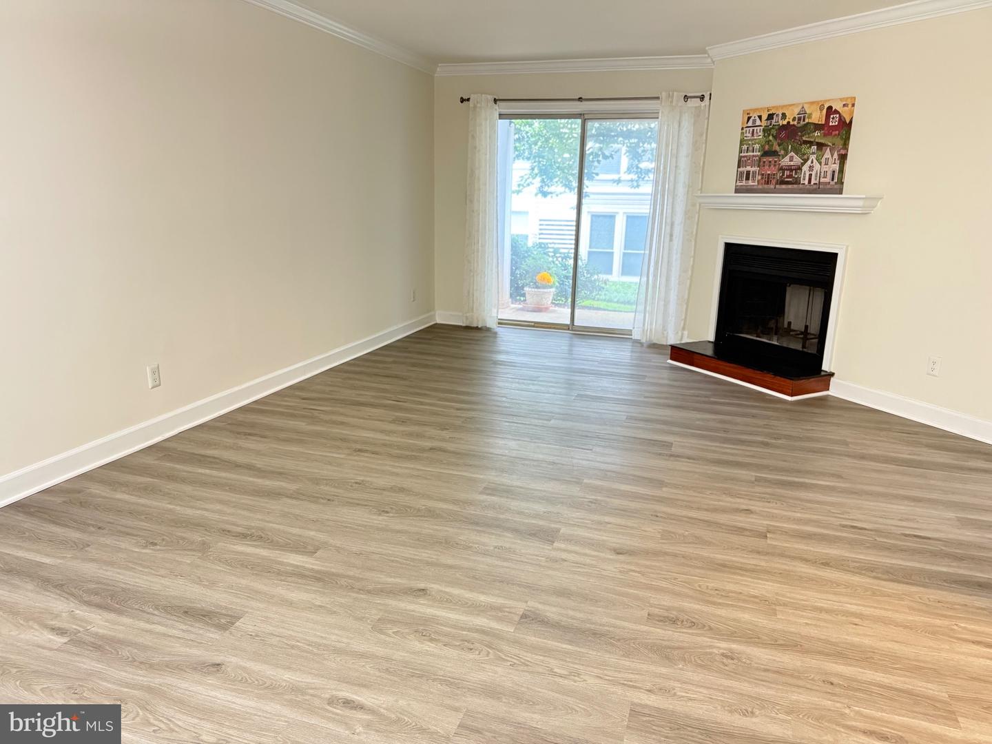 3179 SUMMIT SQUARE DR #2-B5, OAKTON, Virginia 22124, 1 Bedroom Bedrooms, ,1 BathroomBathrooms,Residential,For sale,3179 SUMMIT SQUARE DR #2-B5,VAFX2247136 MLS # VAFX2247136
