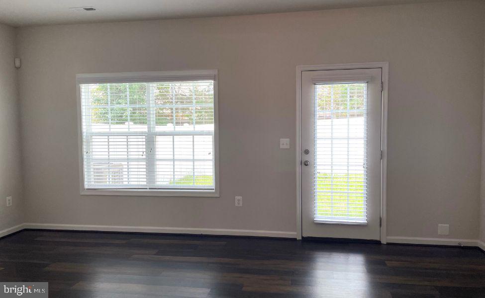12112 BOWLING FARM CT, FREDERICKSBURG, Virginia 22407, 3 Bedrooms Bedrooms, ,2 BathroomsBathrooms,Residential,For sale,12112 BOWLING FARM CT,VASP2033918 MLS # VASP2033918