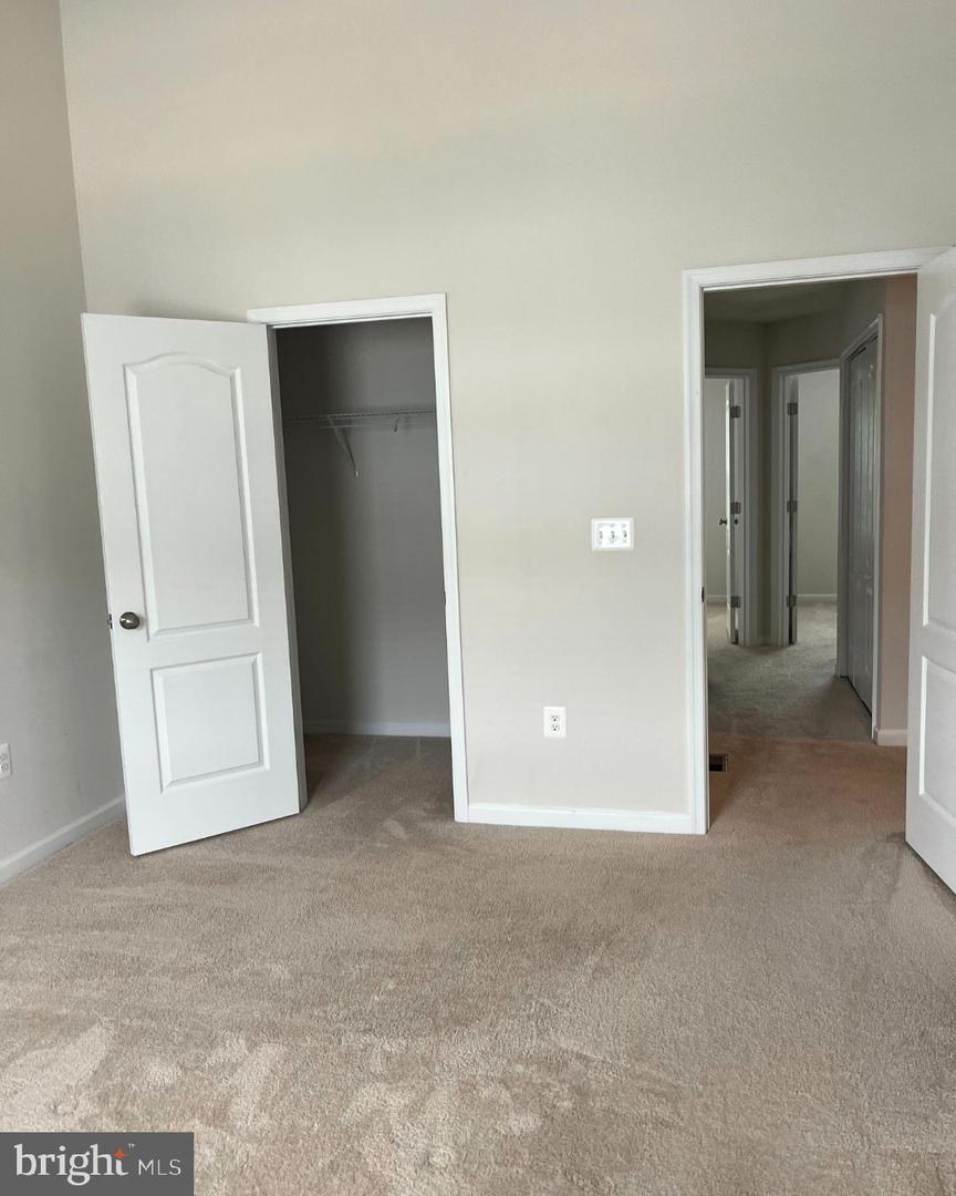 12112 BOWLING FARM CT, FREDERICKSBURG, Virginia 22407, 3 Bedrooms Bedrooms, ,2 BathroomsBathrooms,Residential,For sale,12112 BOWLING FARM CT,VASP2033918 MLS # VASP2033918