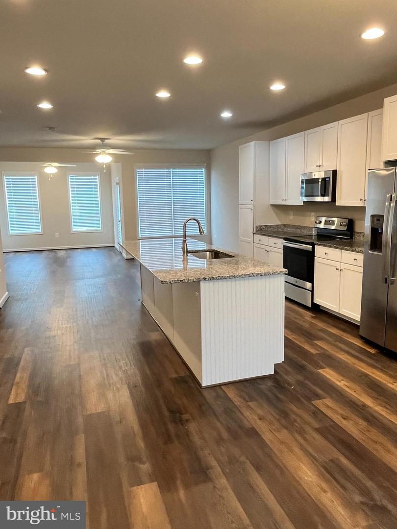 12107 BOWLING FARM CT, FREDERICKSBURG, Virginia 22407, 3 Bedrooms Bedrooms, ,2 BathroomsBathrooms,Residential,For sale,12107 BOWLING FARM CT,VASP2033920 MLS # VASP2033920