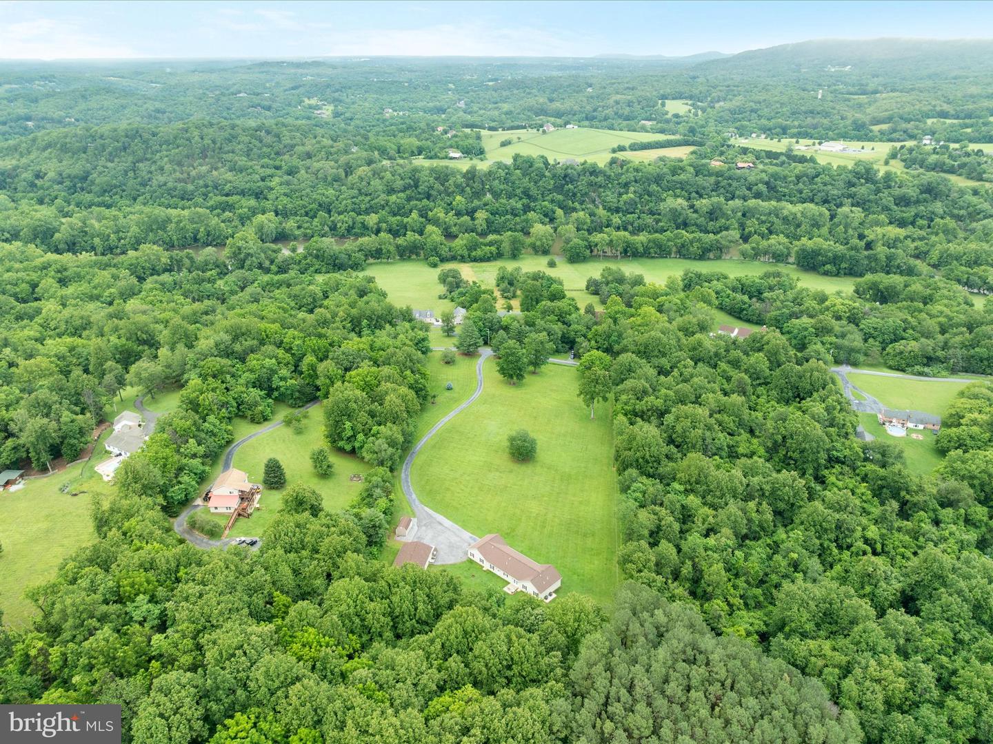 364 STONEY BOTTOM RD, FRONT ROYAL, Virginia 22630, 3 Bedrooms Bedrooms, ,2 BathroomsBathrooms,Residential,For sale,364 STONEY BOTTOM RD,VAWR2011438 MLS # VAWR2011438