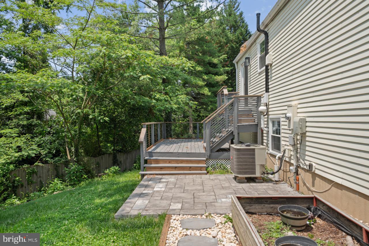 7012 VANTAGE DR, ALEXANDRIA, Virginia 22306, 3 Bedrooms Bedrooms, ,2 BathroomsBathrooms,Residential,For sale,7012 VANTAGE DR,VAFX2247368 MLS # VAFX2247368