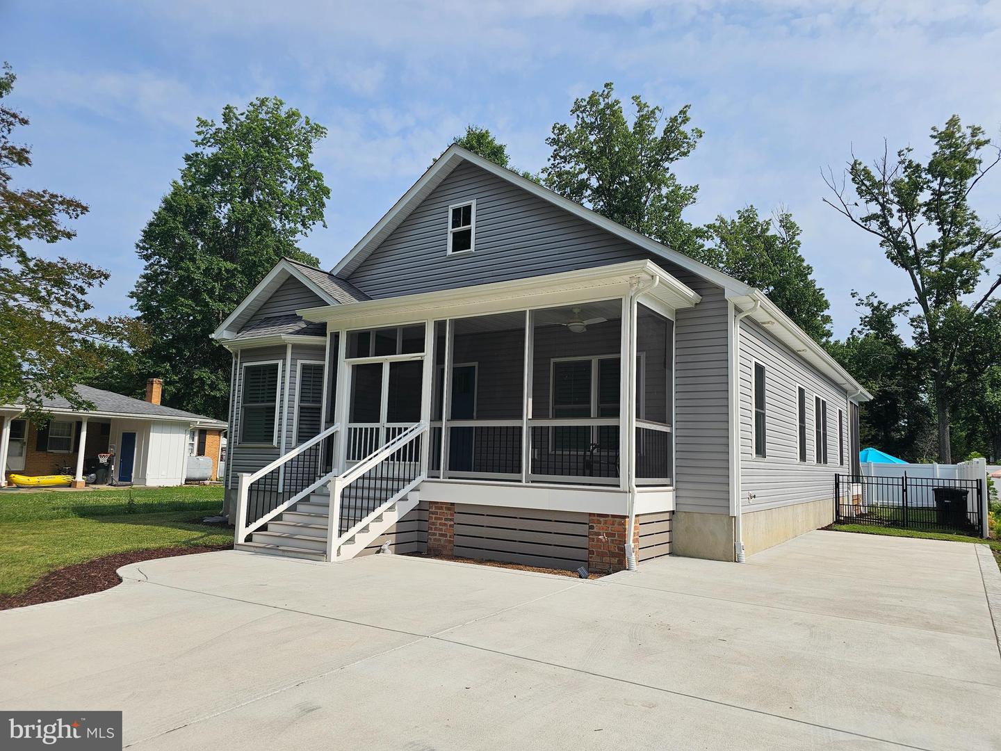 201 LAWRENCE LN, COLONIAL BEACH, Virginia 22443, 3 Bedrooms Bedrooms, ,2 BathroomsBathrooms,Residential,For sale,201 LAWRENCE LN,VAWE2009132 MLS # VAWE2009132