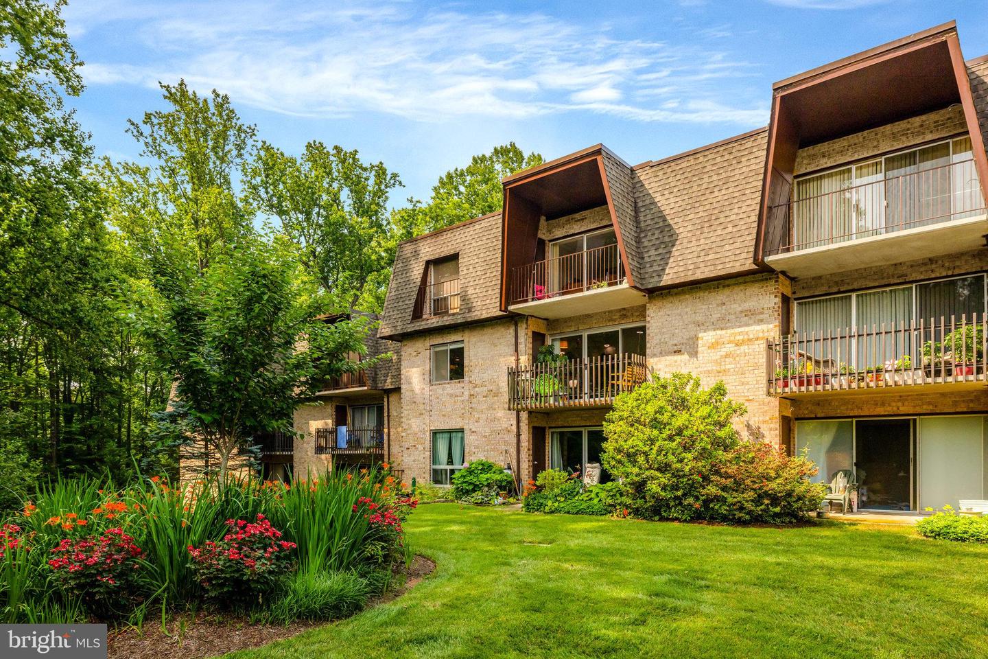 11613 VANTAGE HILL RD #12B, RESTON, Virginia 20190, 2 Bedrooms Bedrooms, ,1 BathroomBathrooms,Residential,For sale,11613 VANTAGE HILL RD #12B,VAFX2247462 MLS # VAFX2247462