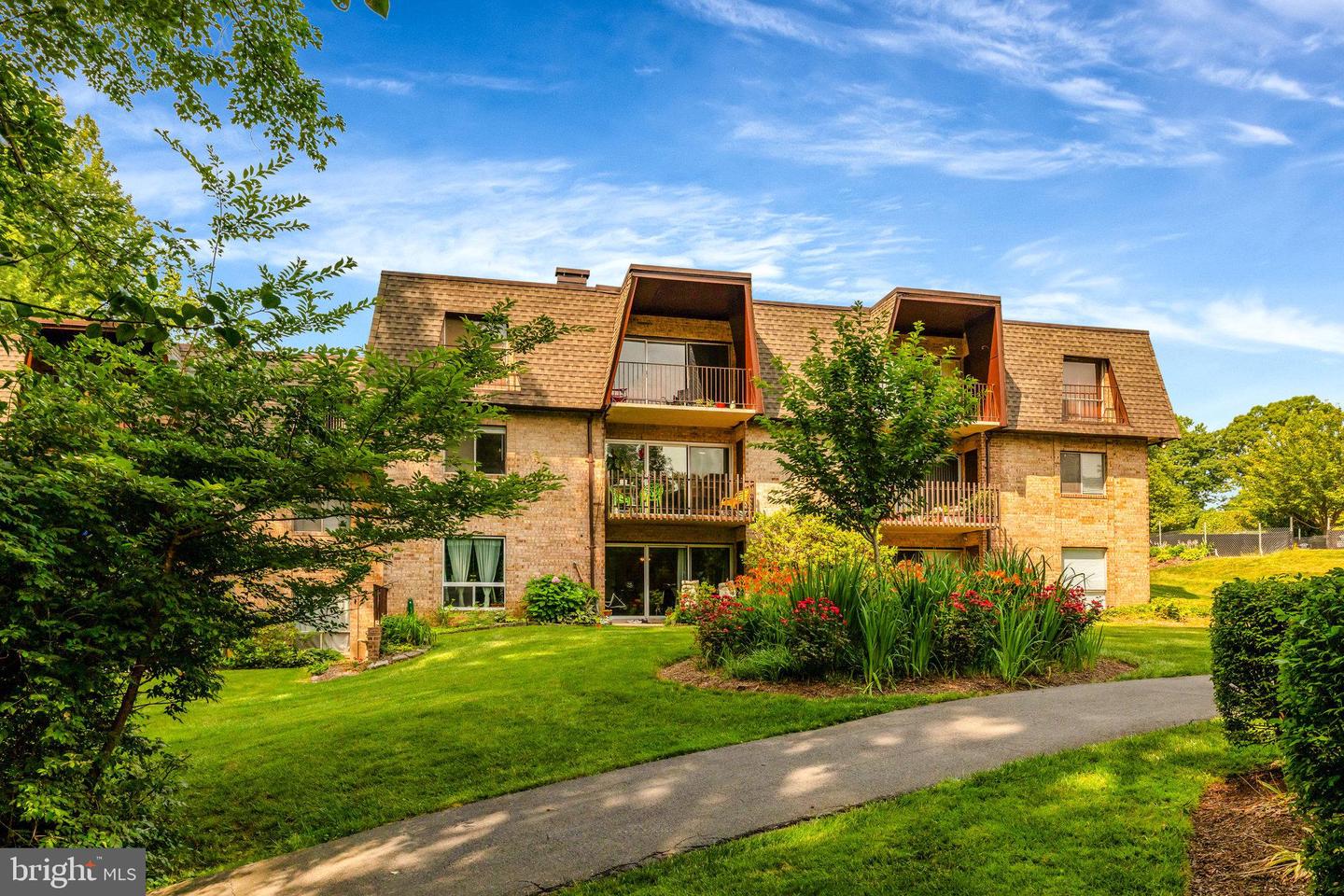 11613 VANTAGE HILL RD #12B, RESTON, Virginia 20190, 2 Bedrooms Bedrooms, ,1 BathroomBathrooms,Residential,For sale,11613 VANTAGE HILL RD #12B,VAFX2247462 MLS # VAFX2247462