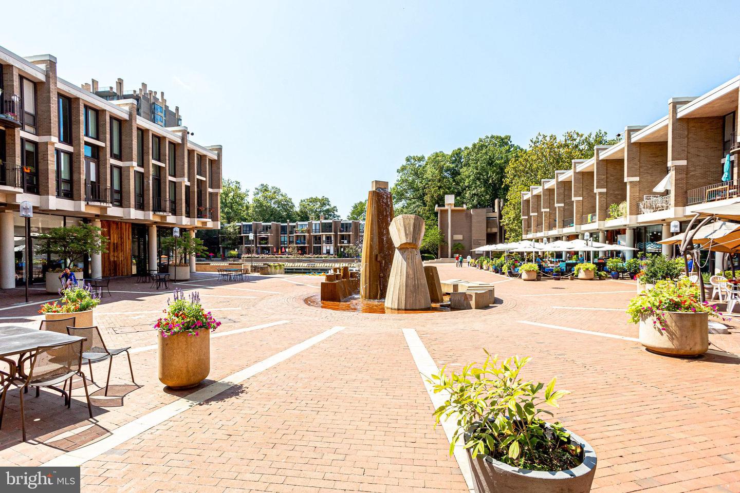 11613 VANTAGE HILL RD #12B, RESTON, Virginia 20190, 2 Bedrooms Bedrooms, ,1 BathroomBathrooms,Residential,For sale,11613 VANTAGE HILL RD #12B,VAFX2247462 MLS # VAFX2247462