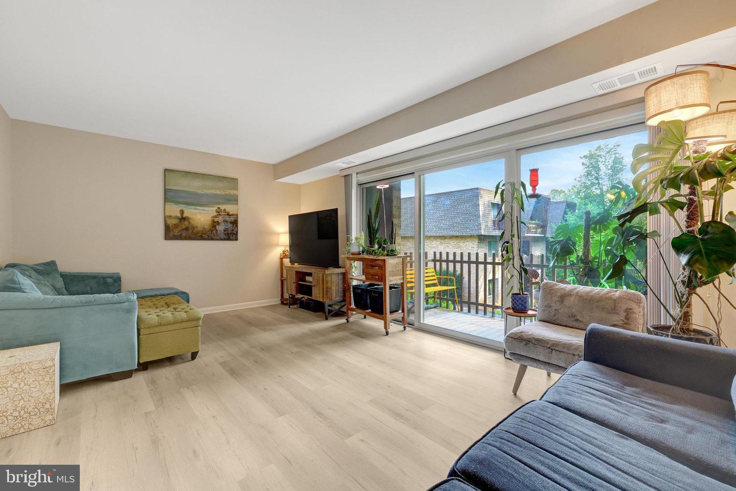 11613 VANTAGE HILL RD #12B, RESTON, Virginia 20190, 2 Bedrooms Bedrooms, ,1 BathroomBathrooms,Residential,For sale,11613 VANTAGE HILL RD #12B,VAFX2247462 MLS # VAFX2247462