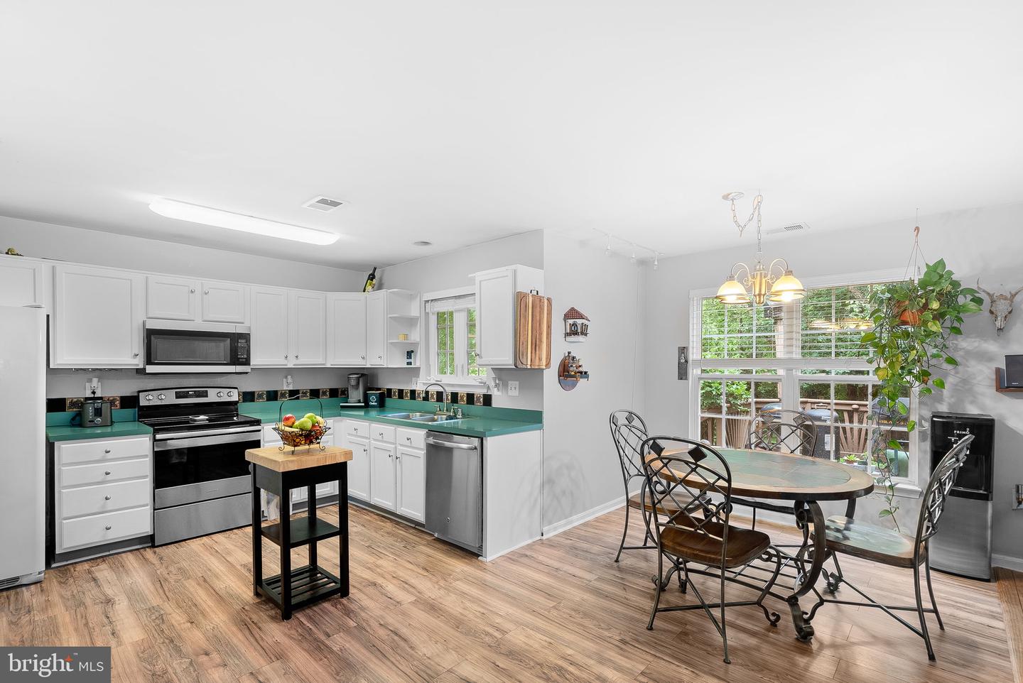 17391 ARROWOOD PL, ROUND HILL, Virginia 20141, 3 Bedrooms Bedrooms, ,2 BathroomsBathrooms,Residential,For sale,17391 ARROWOOD PL,VALO2099612 MLS # VALO2099612