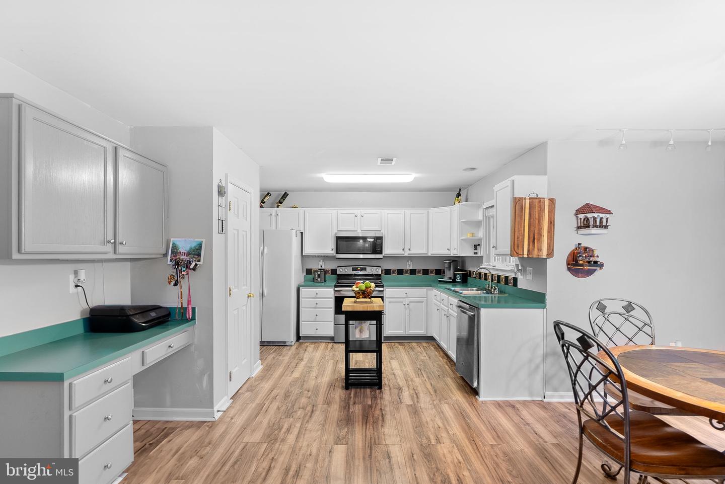 17391 ARROWOOD PL, ROUND HILL, Virginia 20141, 3 Bedrooms Bedrooms, ,2 BathroomsBathrooms,Residential,For sale,17391 ARROWOOD PL,VALO2099612 MLS # VALO2099612