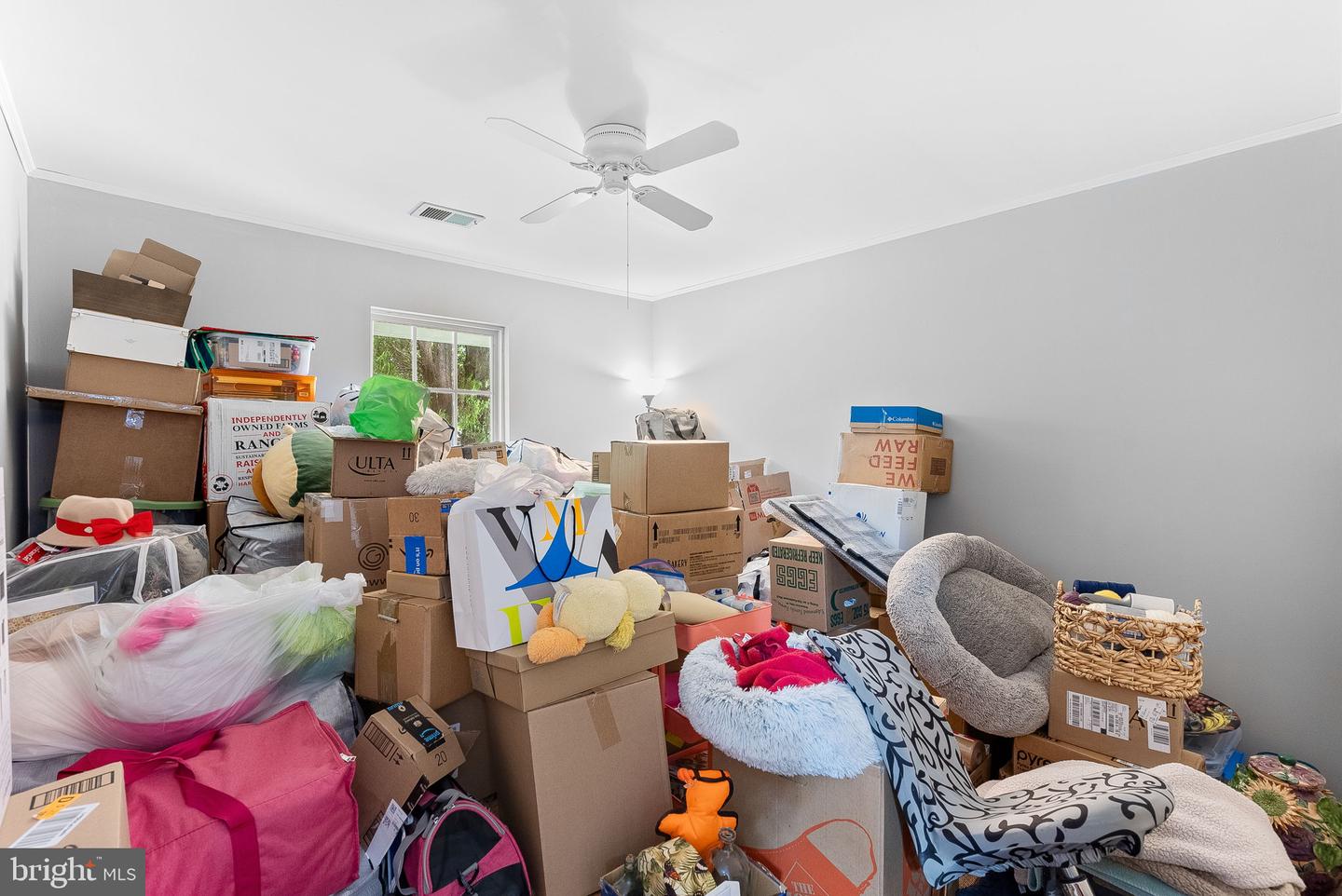 17391 ARROWOOD PL, ROUND HILL, Virginia 20141, 3 Bedrooms Bedrooms, ,2 BathroomsBathrooms,Residential,For sale,17391 ARROWOOD PL,VALO2099612 MLS # VALO2099612