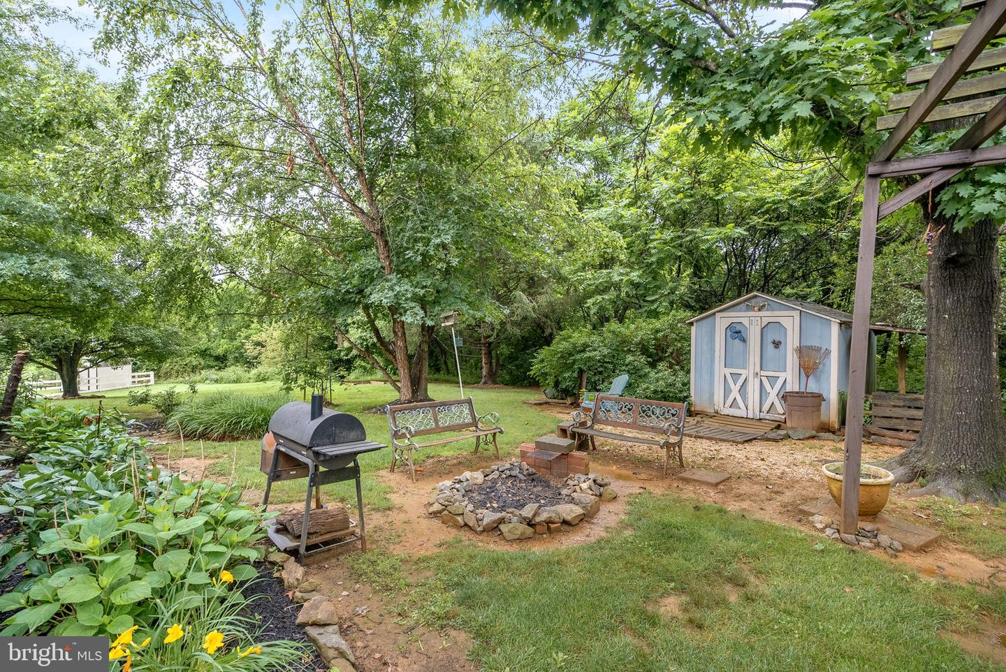 17391 ARROWOOD PL, ROUND HILL, Virginia 20141, 3 Bedrooms Bedrooms, ,2 BathroomsBathrooms,Residential,For sale,17391 ARROWOOD PL,VALO2099612 MLS # VALO2099612