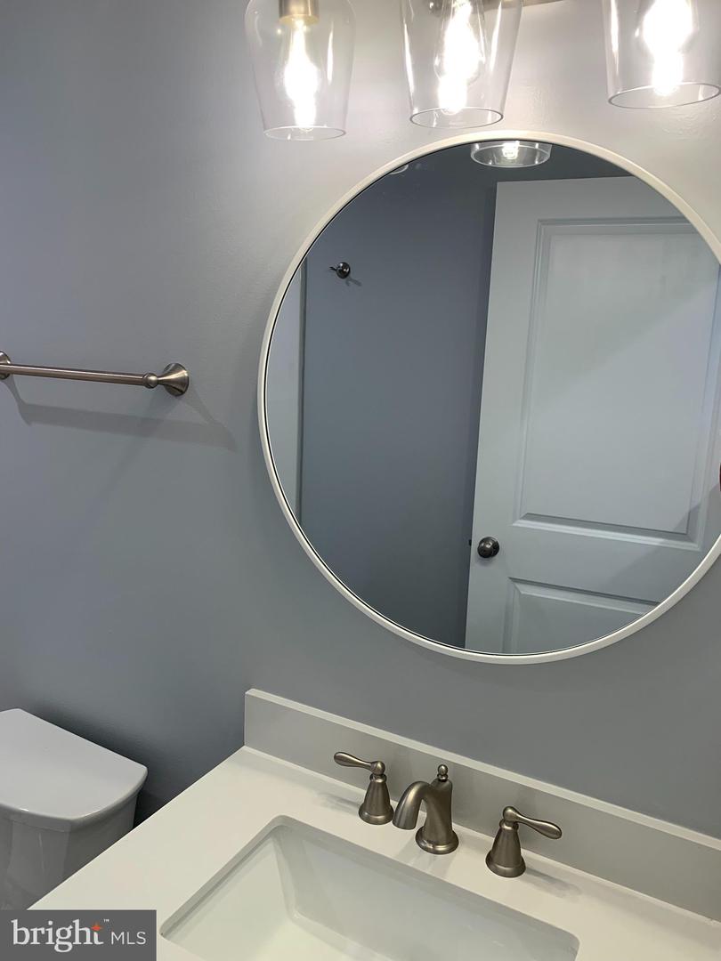 174 BANK STREET, MOUNT JACKSON, Virginia 22842, 3 Bedrooms Bedrooms, ,2 BathroomsBathrooms,Residential,For sale,174 BANK STREET,VASH2011728 MLS # VASH2011728
