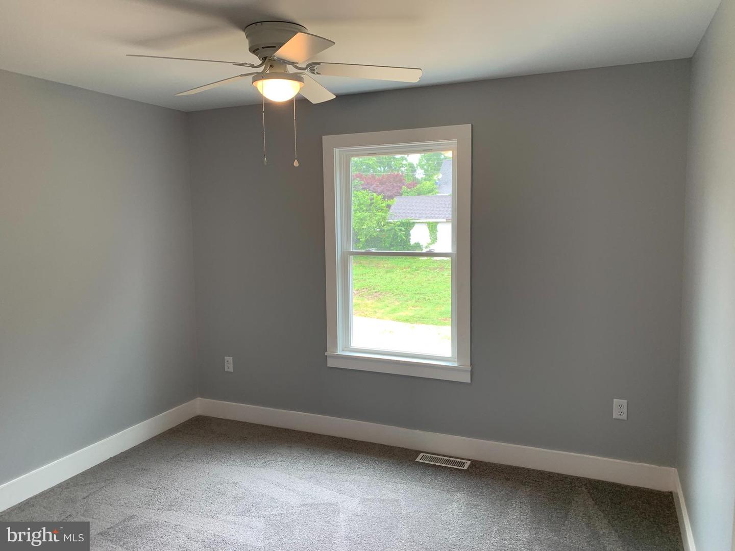 174 BANK STREET, MOUNT JACKSON, Virginia 22842, 3 Bedrooms Bedrooms, ,2 BathroomsBathrooms,Residential,For sale,174 BANK STREET,VASH2011728 MLS # VASH2011728