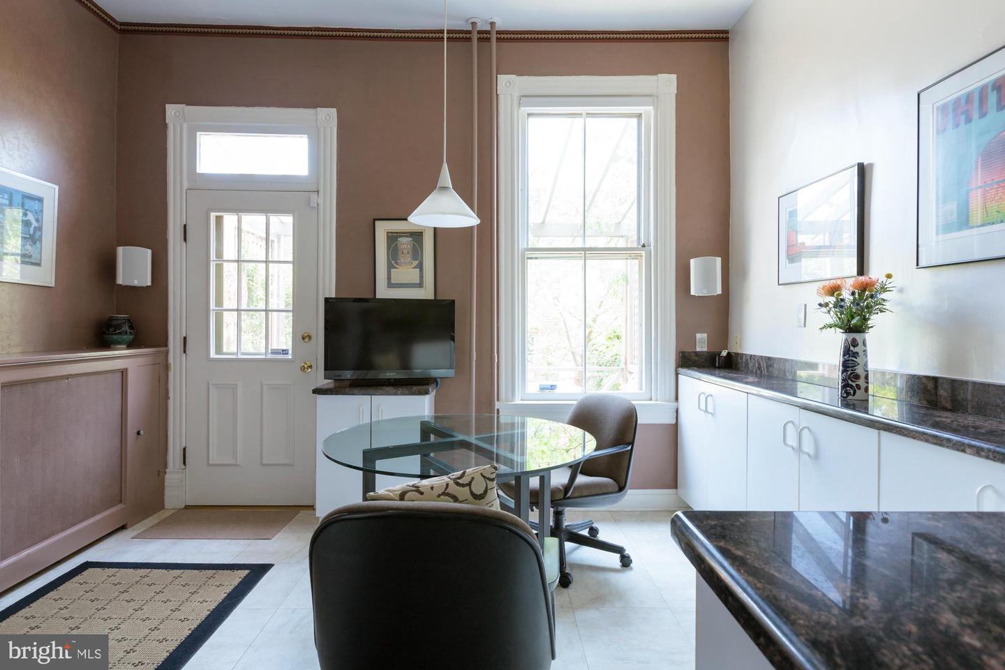 244 8TH ST SE, WASHINGTON, District Of Columbia 20003, 3 Bedrooms Bedrooms, ,3 BathroomsBathrooms,Residential,For sale,244 8TH ST SE,DCDC2206082 MLS # DCDC2206082