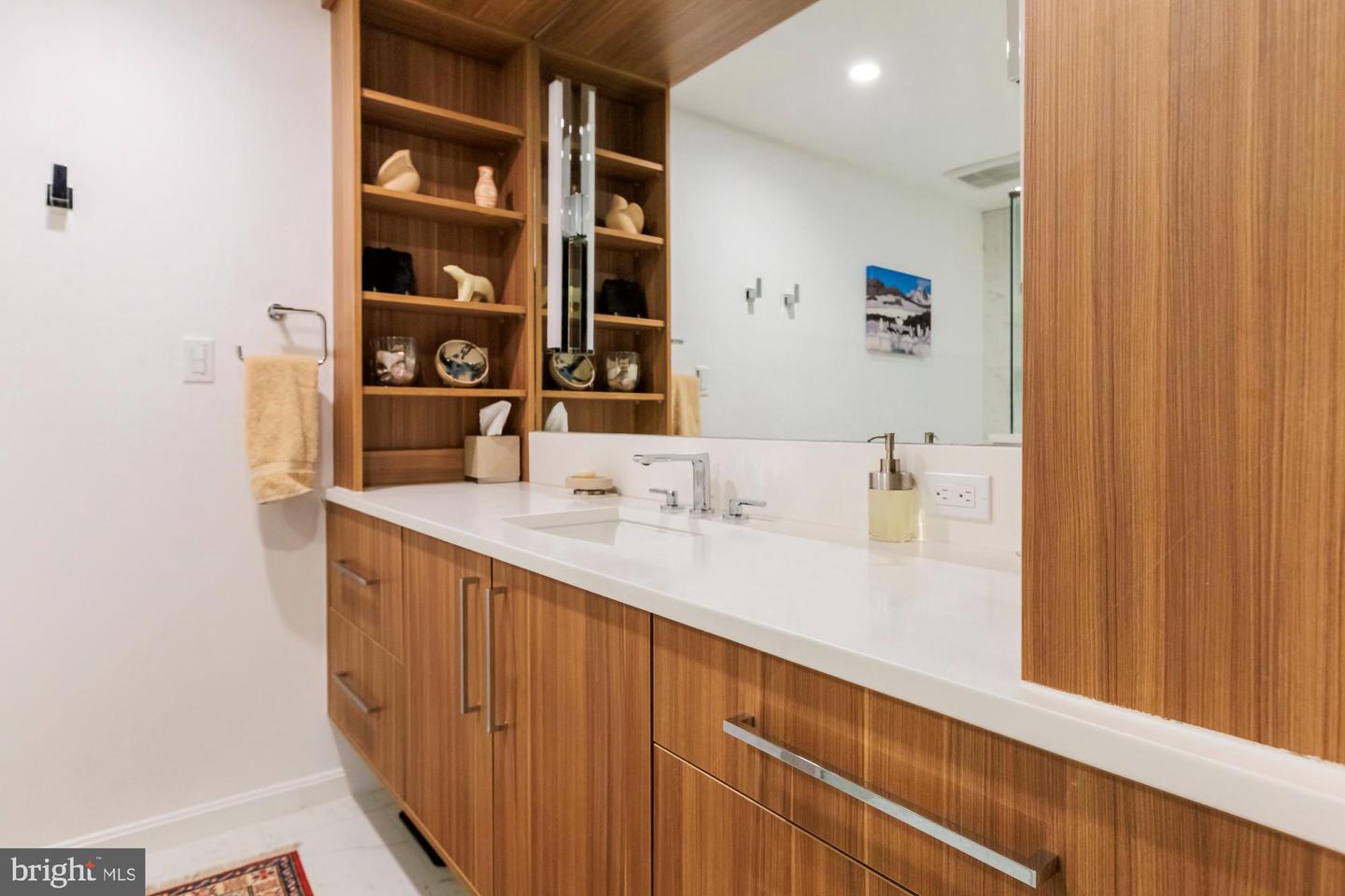 244 8TH ST SE, WASHINGTON, District Of Columbia 20003, 3 Bedrooms Bedrooms, ,3 BathroomsBathrooms,Residential,For sale,244 8TH ST SE,DCDC2206082 MLS # DCDC2206082