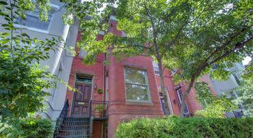 244 8TH ST SE, WASHINGTON, District Of Columbia 20003, 3 Bedrooms Bedrooms, ,3 BathroomsBathrooms,Residential,For sale,244 8TH ST SE,DCDC2206082 MLS # DCDC2206082