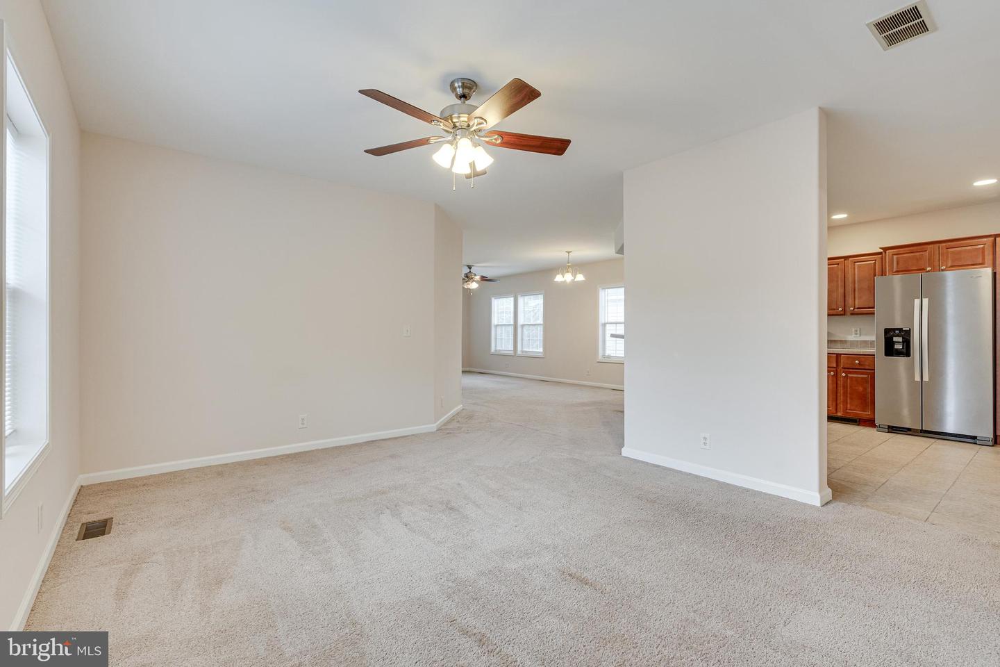 14511 LAKE CENTRAL DR, CHANTILLY, Virginia 20151, 3 Bedrooms Bedrooms, ,2 BathroomsBathrooms,Residential,For sale,14511 LAKE CENTRAL DR,VAFX2247892 MLS # VAFX2247892