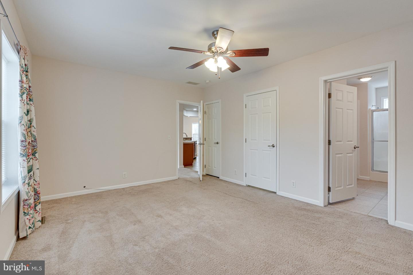 14511 LAKE CENTRAL DR, CHANTILLY, Virginia 20151, 3 Bedrooms Bedrooms, ,2 BathroomsBathrooms,Residential,For sale,14511 LAKE CENTRAL DR,VAFX2247892 MLS # VAFX2247892