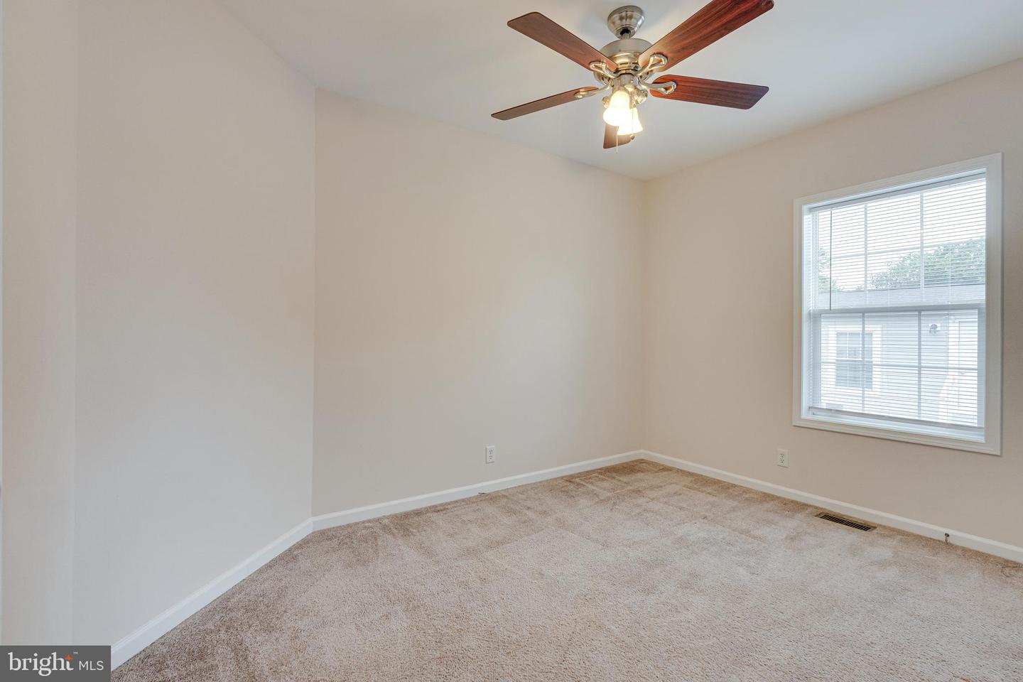 14511 LAKE CENTRAL DR, CHANTILLY, Virginia 20151, 3 Bedrooms Bedrooms, ,2 BathroomsBathrooms,Residential,For sale,14511 LAKE CENTRAL DR,VAFX2247892 MLS # VAFX2247892