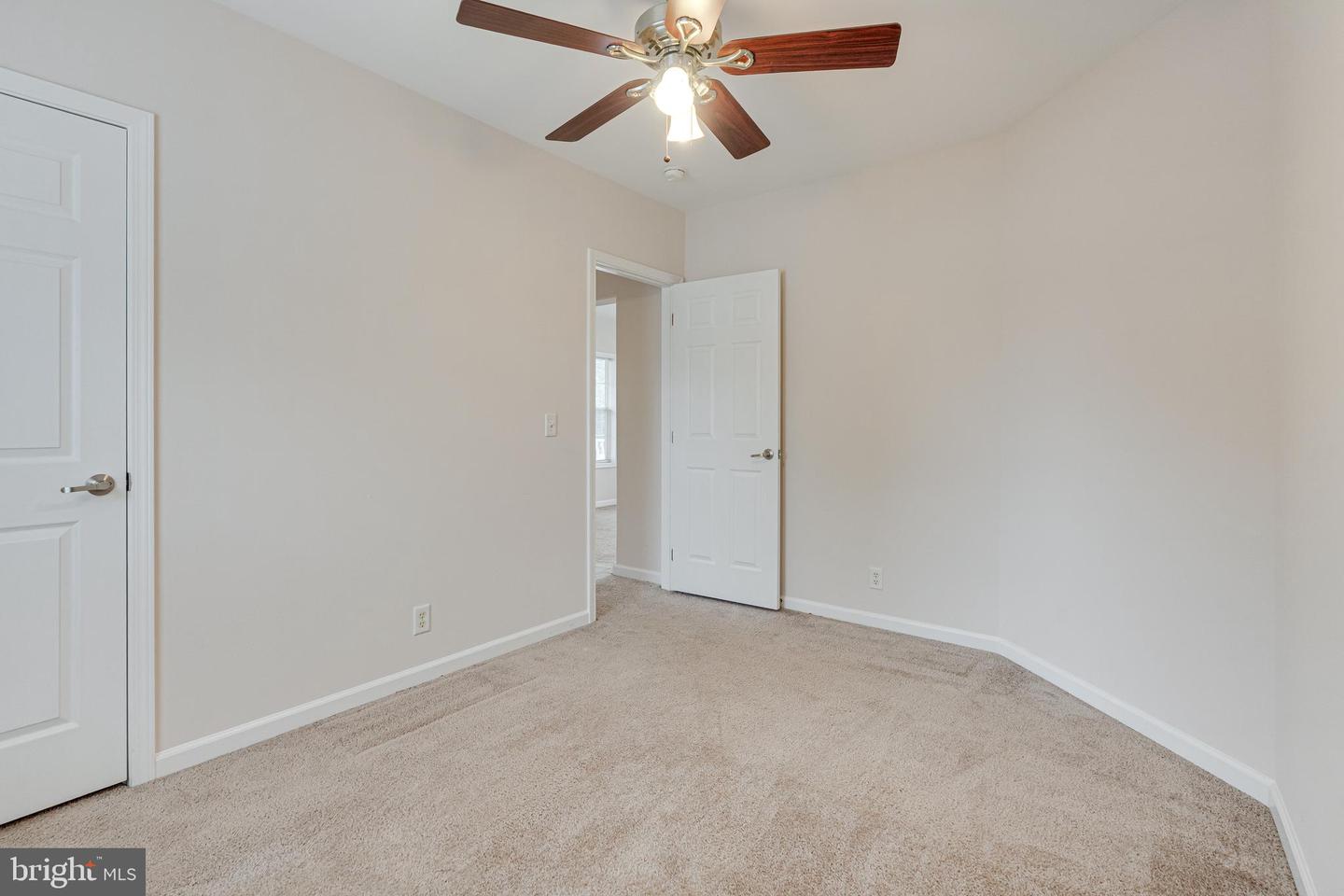 14511 LAKE CENTRAL DR, CHANTILLY, Virginia 20151, 3 Bedrooms Bedrooms, ,2 BathroomsBathrooms,Residential,For sale,14511 LAKE CENTRAL DR,VAFX2247892 MLS # VAFX2247892