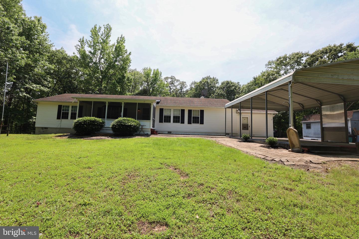 7388 PRICE CT, KING GEORGE, Virginia 22485, 4 Bedrooms Bedrooms, ,3 BathroomsBathrooms,Residential,For sale,7388 PRICE CT,VAKG2006592 MLS # VAKG2006592