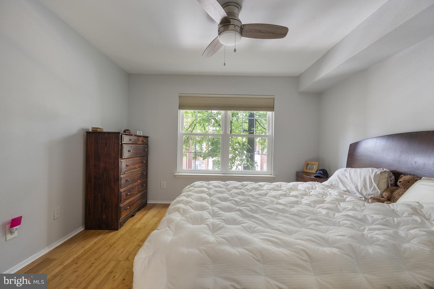 3311 WYNDHAM CIR #2196, ALEXANDRIA, Virginia 22302, 1 Bedroom Bedrooms, ,1 BathroomBathrooms,Residential,For sale,3311 WYNDHAM CIR #2196,VAAX2046610 MLS # VAAX2046610
