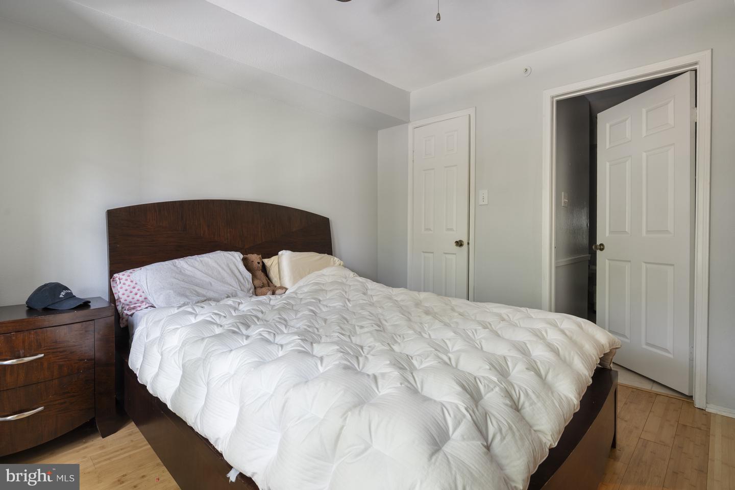 3311 WYNDHAM CIR #2196, ALEXANDRIA, Virginia 22302, 1 Bedroom Bedrooms, ,1 BathroomBathrooms,Residential,For sale,3311 WYNDHAM CIR #2196,VAAX2046610 MLS # VAAX2046610