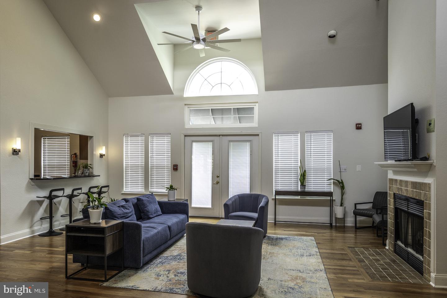 3311 WYNDHAM CIR #2196, ALEXANDRIA, Virginia 22302, 1 Bedroom Bedrooms, ,1 BathroomBathrooms,Residential,For sale,3311 WYNDHAM CIR #2196,VAAX2046610 MLS # VAAX2046610