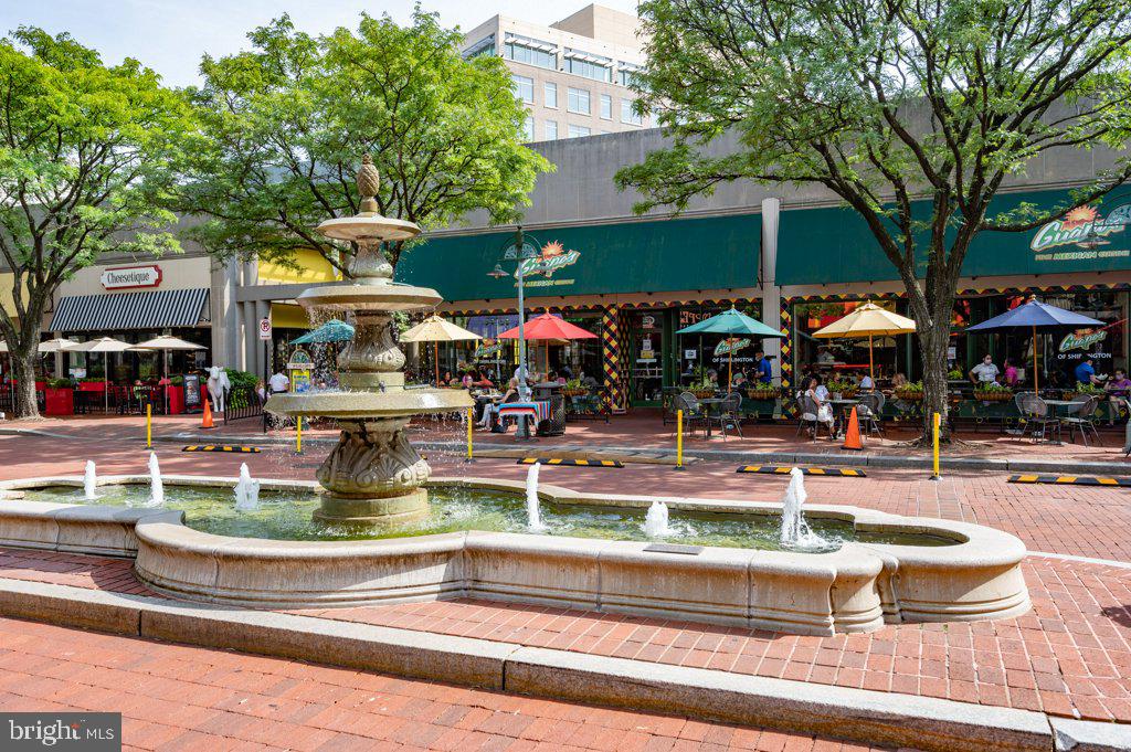 3311 WYNDHAM CIR #2196, ALEXANDRIA, Virginia 22302, 1 Bedroom Bedrooms, ,1 BathroomBathrooms,Residential,For sale,3311 WYNDHAM CIR #2196,VAAX2046610 MLS # VAAX2046610