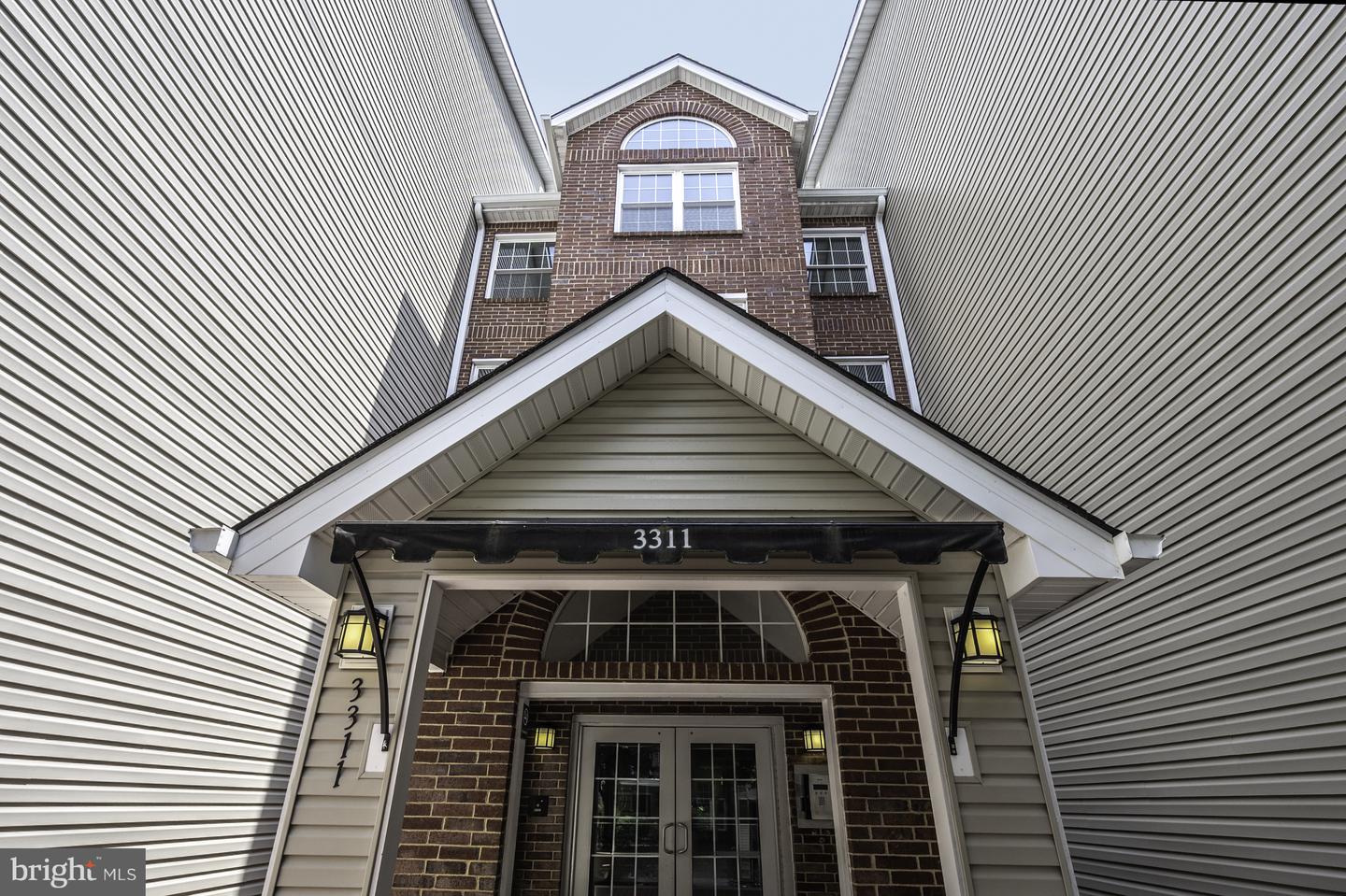 3311 WYNDHAM CIR #2196, ALEXANDRIA, Virginia 22302, 1 Bedroom Bedrooms, ,1 BathroomBathrooms,Residential,For sale,3311 WYNDHAM CIR #2196,VAAX2046610 MLS # VAAX2046610