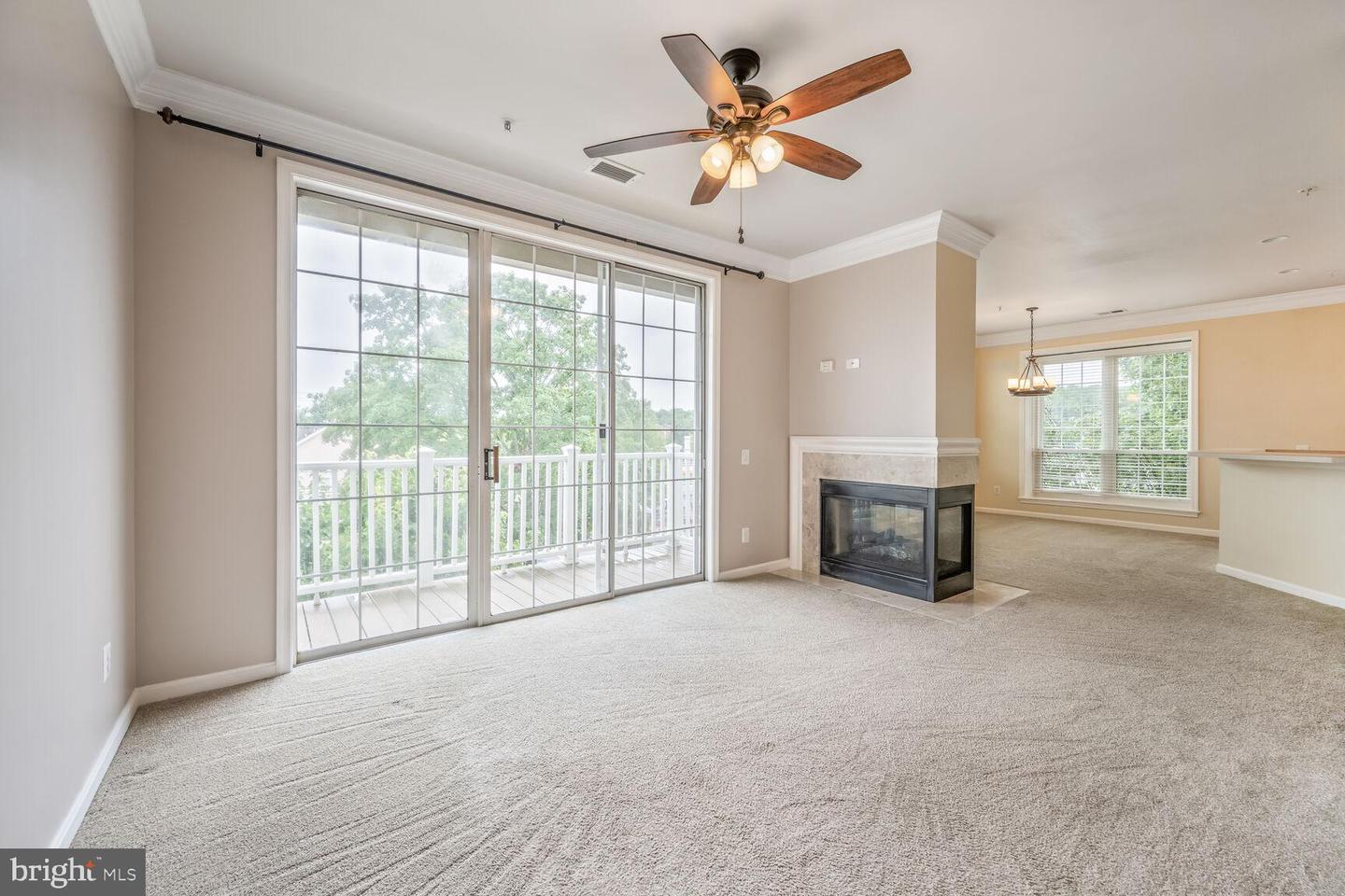 1735 BRADDOCK PL #301, ALEXANDRIA, Virginia 22302, 2 Bedrooms Bedrooms, ,2 BathroomsBathrooms,Residential,For sale,1735 BRADDOCK PL #301,VAAX2046612 MLS # VAAX2046612
