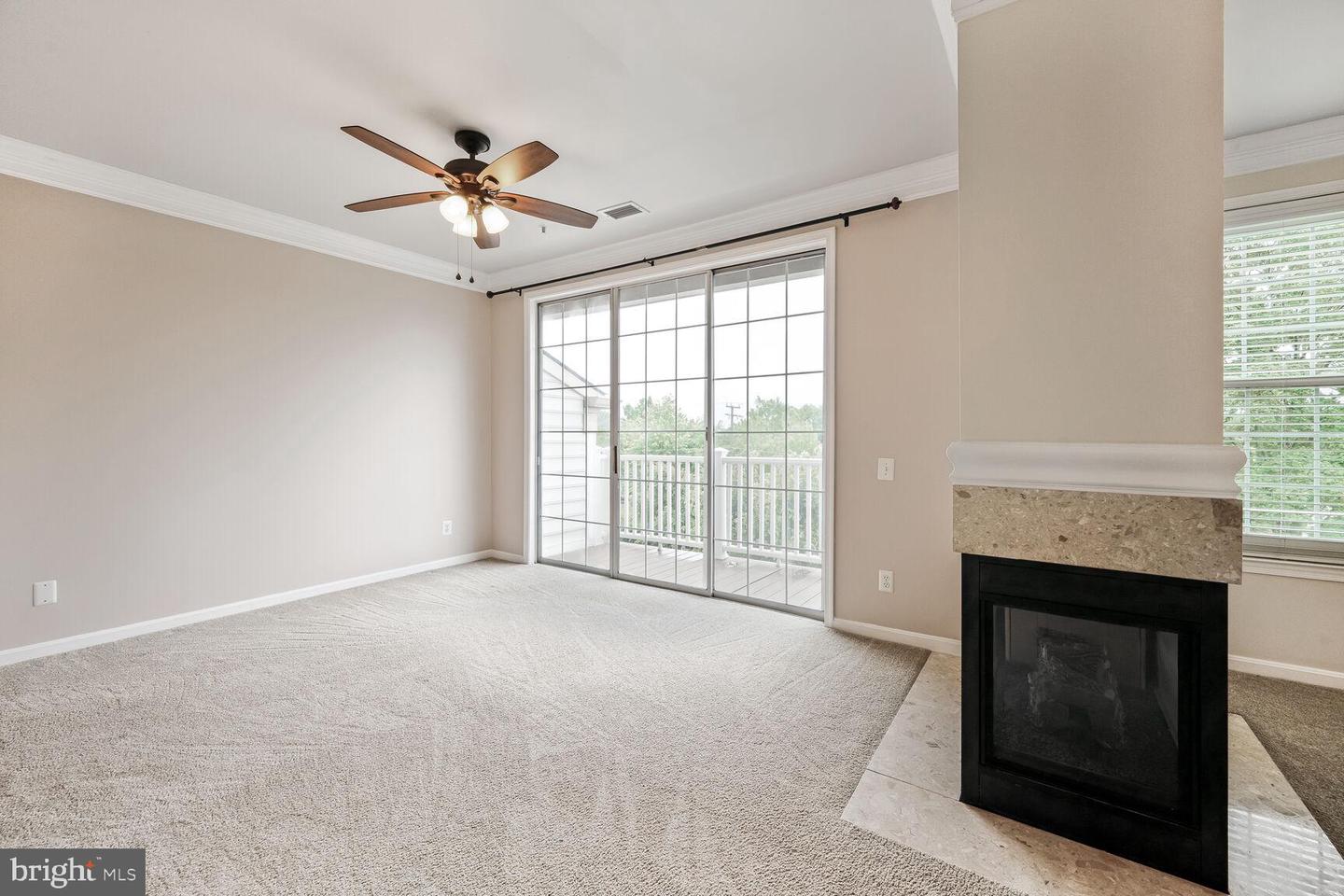 1735 BRADDOCK PL #301, ALEXANDRIA, Virginia 22302, 2 Bedrooms Bedrooms, ,2 BathroomsBathrooms,Residential,For sale,1735 BRADDOCK PL #301,VAAX2046612 MLS # VAAX2046612