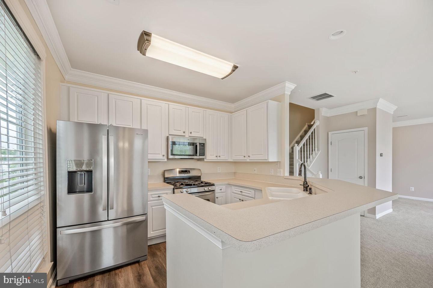 1735 BRADDOCK PL #301, ALEXANDRIA, Virginia 22302, 2 Bedrooms Bedrooms, ,2 BathroomsBathrooms,Residential,For sale,1735 BRADDOCK PL #301,VAAX2046612 MLS # VAAX2046612