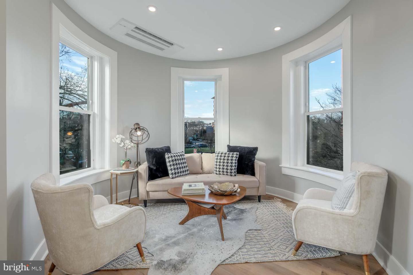 1634 S ST NW #300, WASHINGTON, District Of Columbia 20009, ,1 BathroomBathrooms,Residential,For sale,1634 S ST NW #300,DCDC2206258 MLS # DCDC2206258