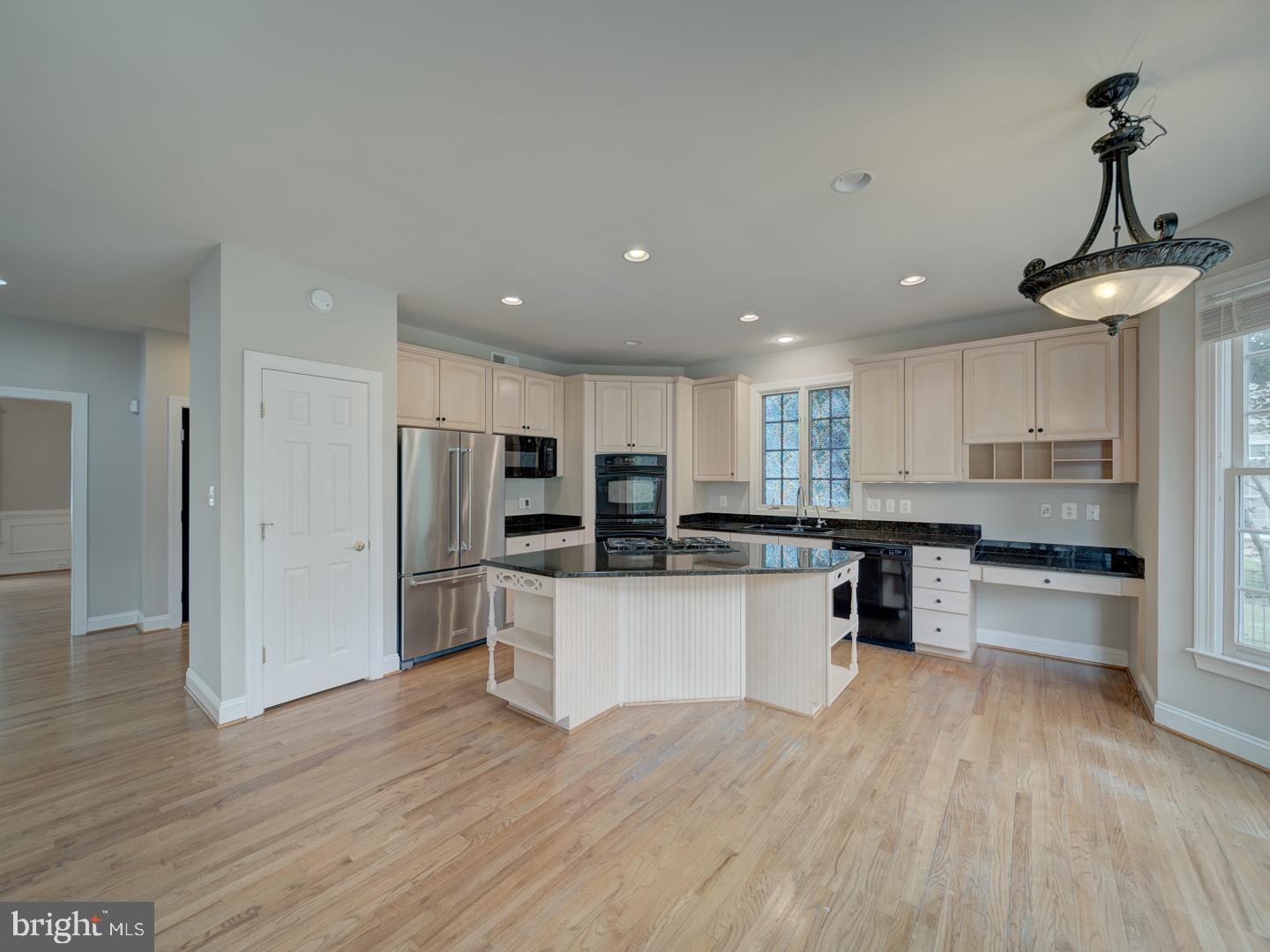8429 LINK HILLS LOOP, GAINESVILLE, Virginia 20155, 4 Bedrooms Bedrooms, ,4 BathroomsBathrooms,Residential,For sale,8429 LINK HILLS LOOP,VAPW2097330 MLS # VAPW2097330