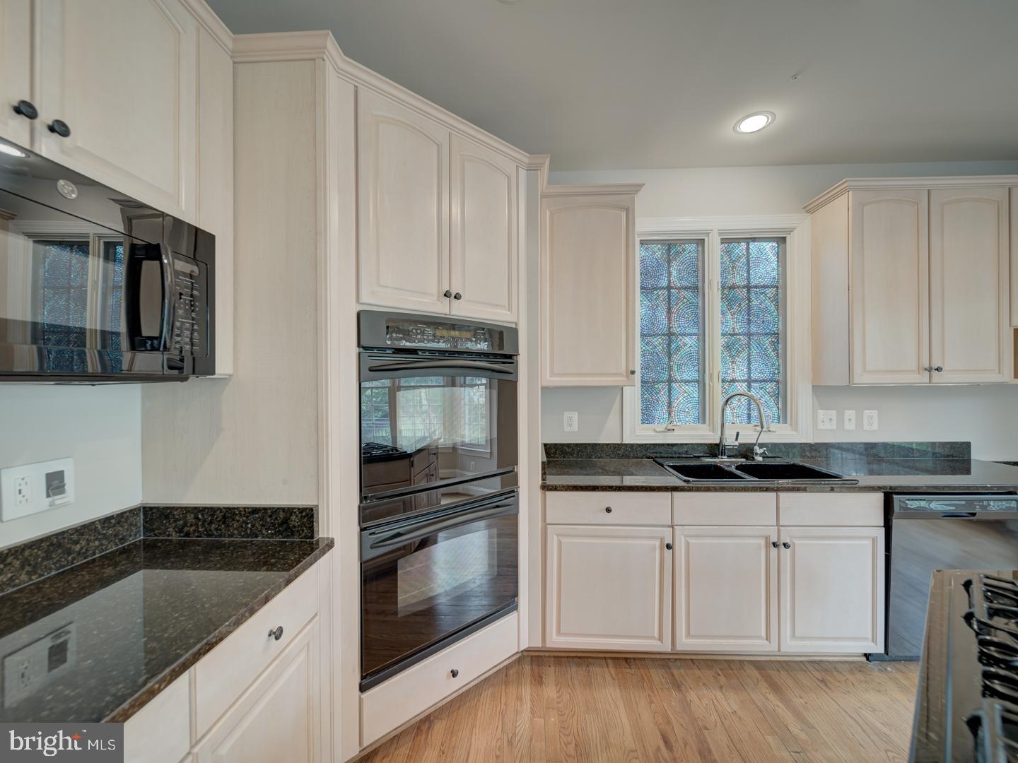 8429 LINK HILLS LOOP, GAINESVILLE, Virginia 20155, 4 Bedrooms Bedrooms, ,4 BathroomsBathrooms,Residential,For sale,8429 LINK HILLS LOOP,VAPW2097330 MLS # VAPW2097330
